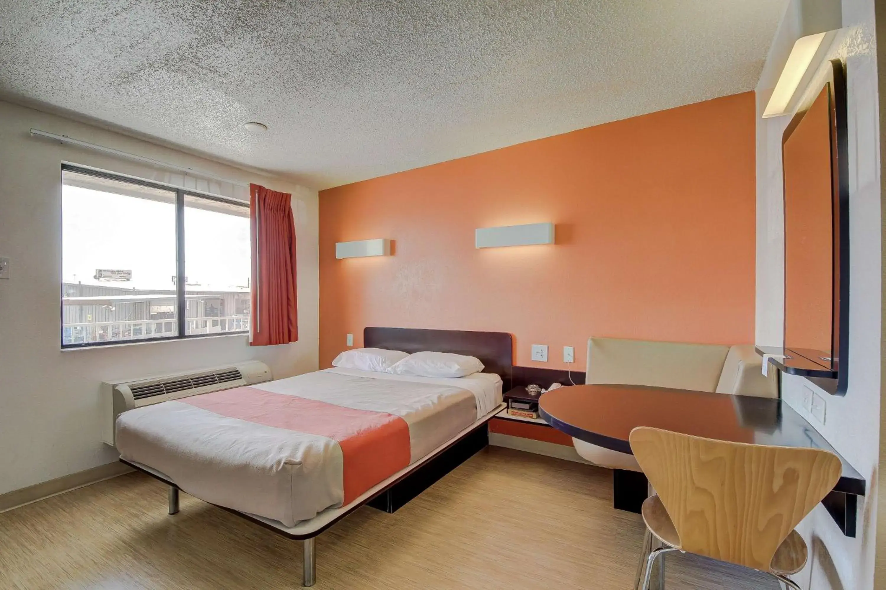 Double Room - Disability Access in Motel 6-San Antonio, TX - Fort Sam Houston Double Room - Disability Access in Motel 6-San Antonio, TX - Fort Sam Houston