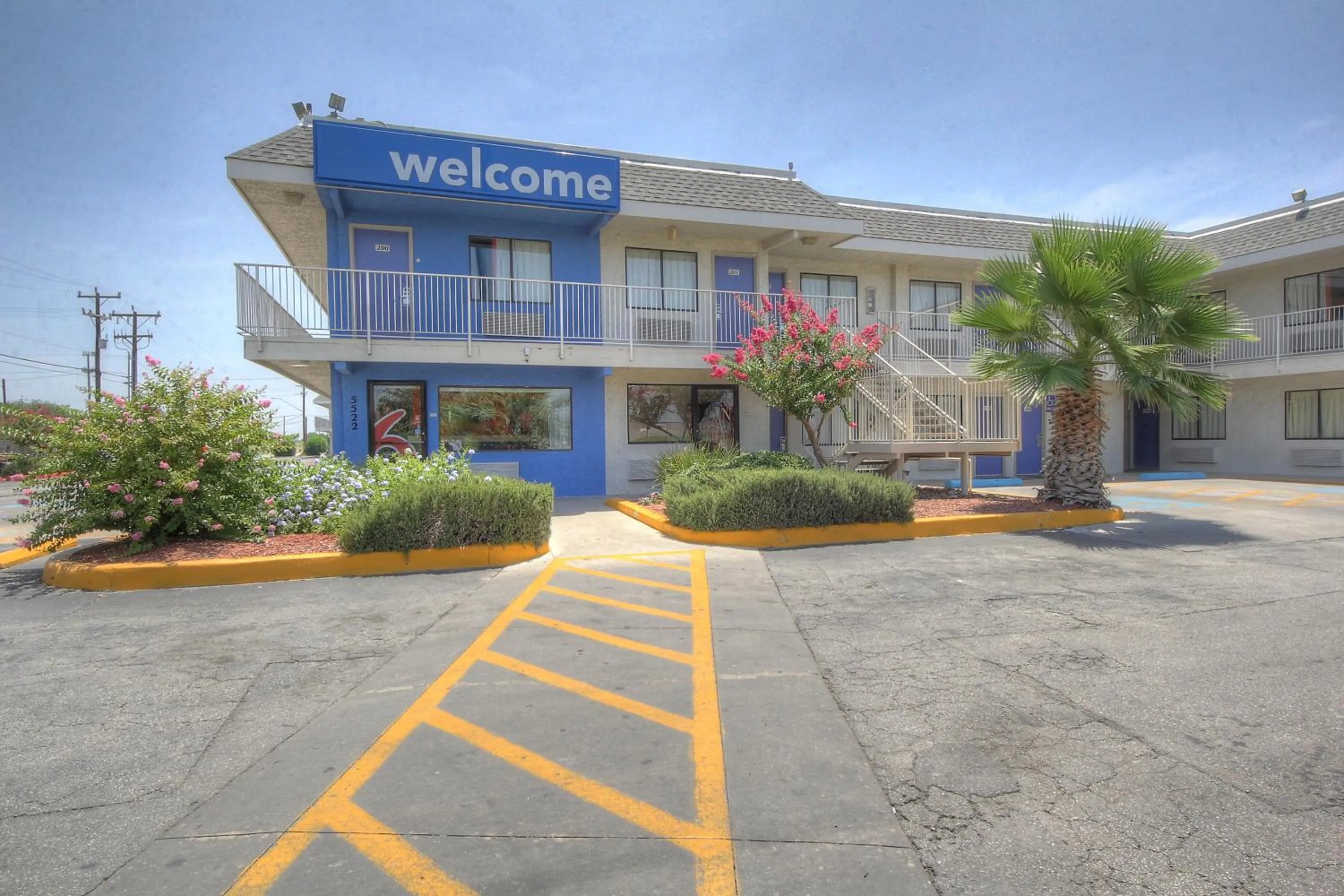 Facade/entrance in Motel 6-San Antonio, TX - Fort Sam Houston