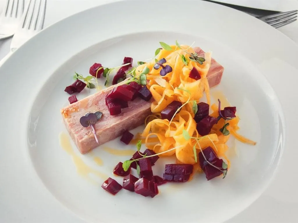 Food and drinks in Eslington Villa