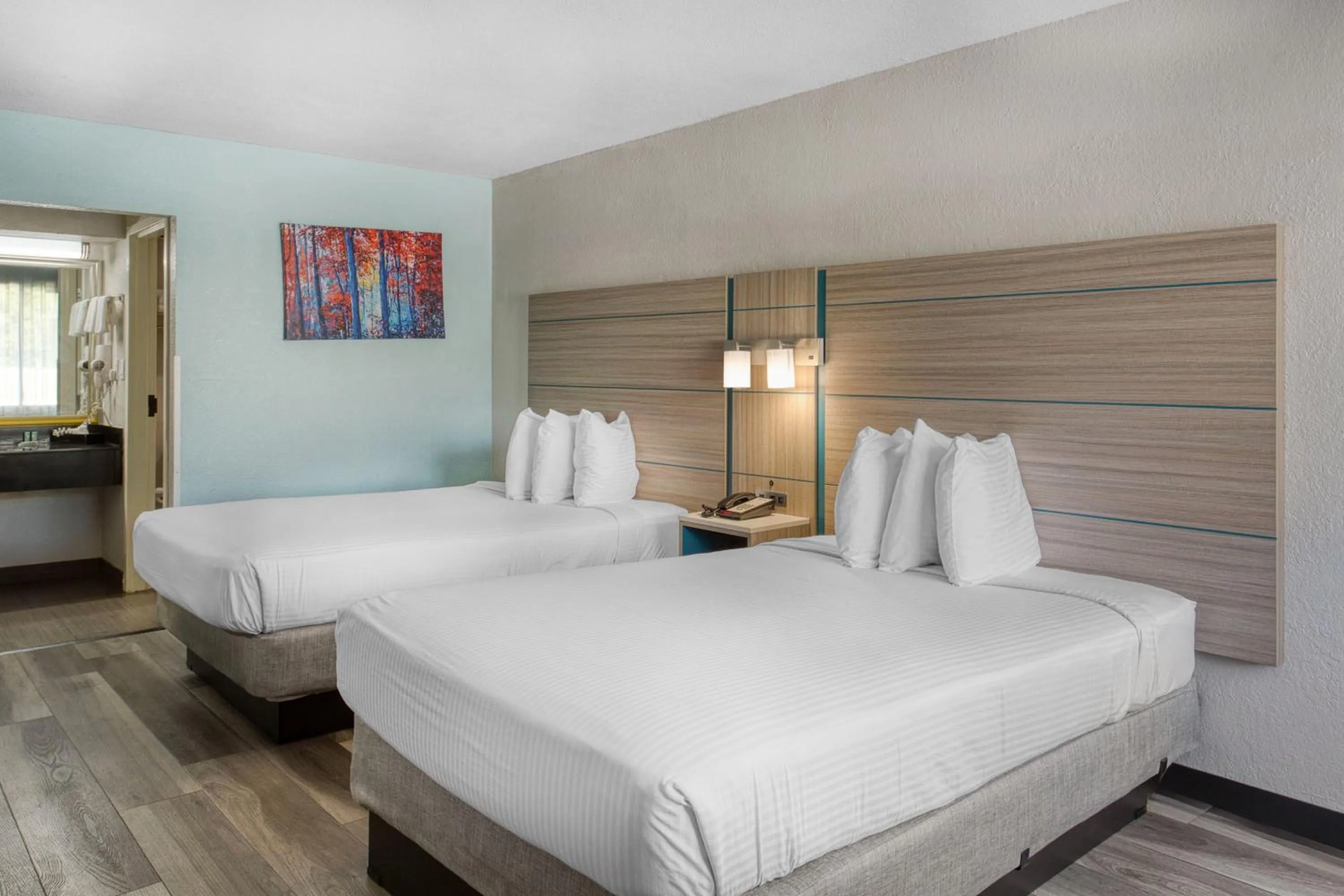 Bed in Best Western Executive Inn