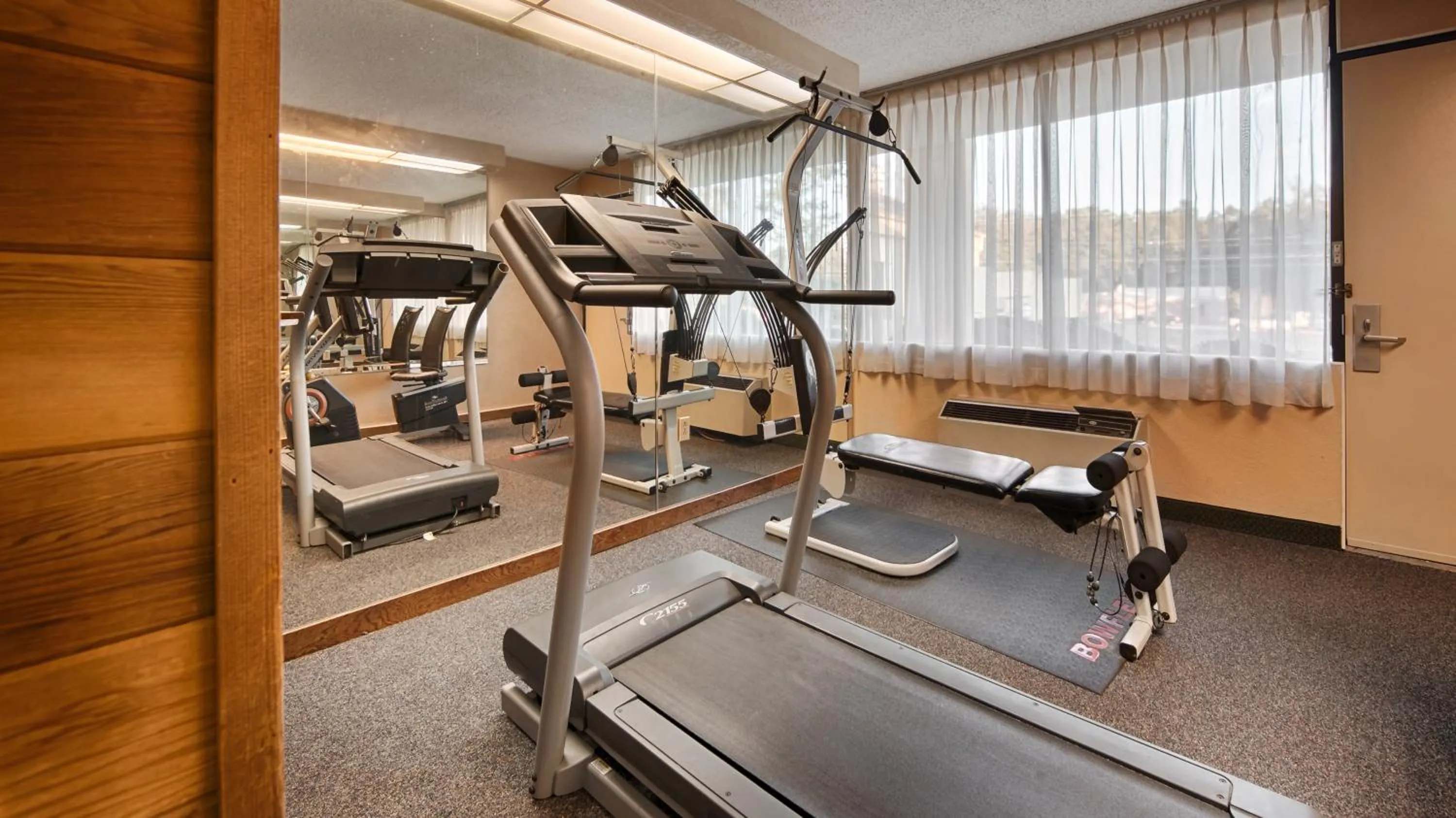 Fitness centre/facilities in Best Western Executive Inn