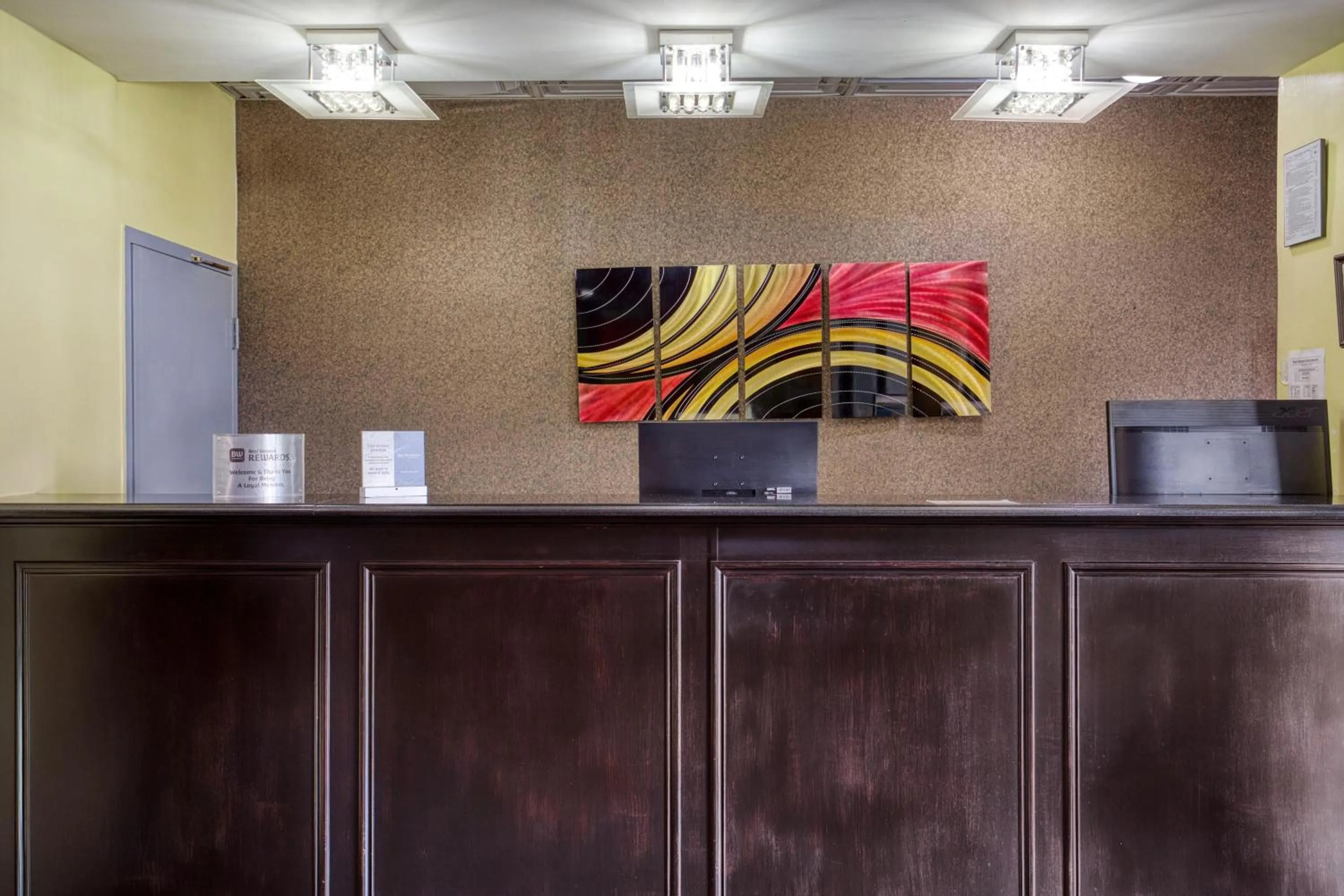 Lobby or reception in Best Western Executive Inn