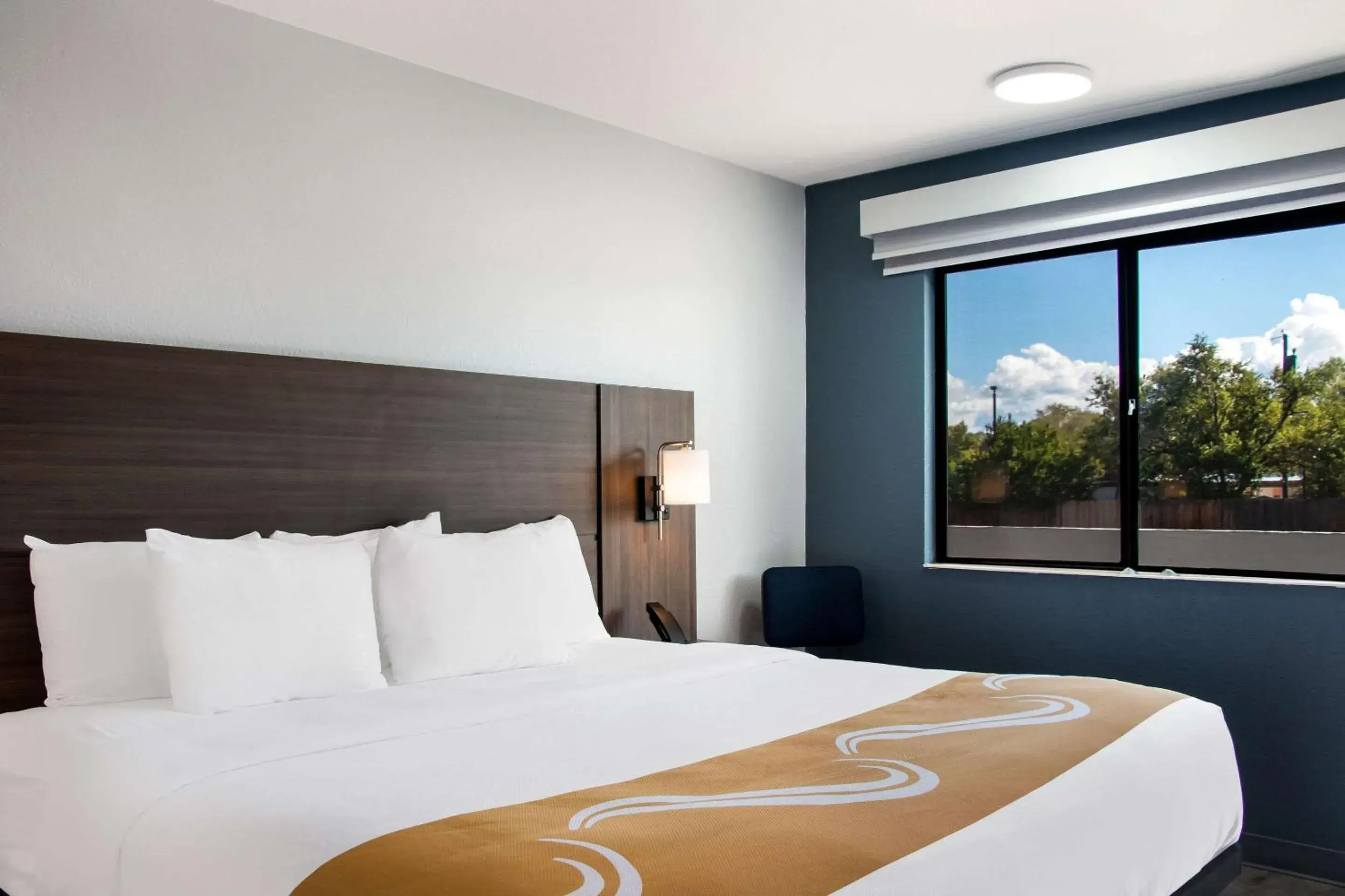 Bedroom, Bed in Quality Inn Santa Fe New Mexico Bedroom, Bed in Quality Inn Santa Fe New Mexico