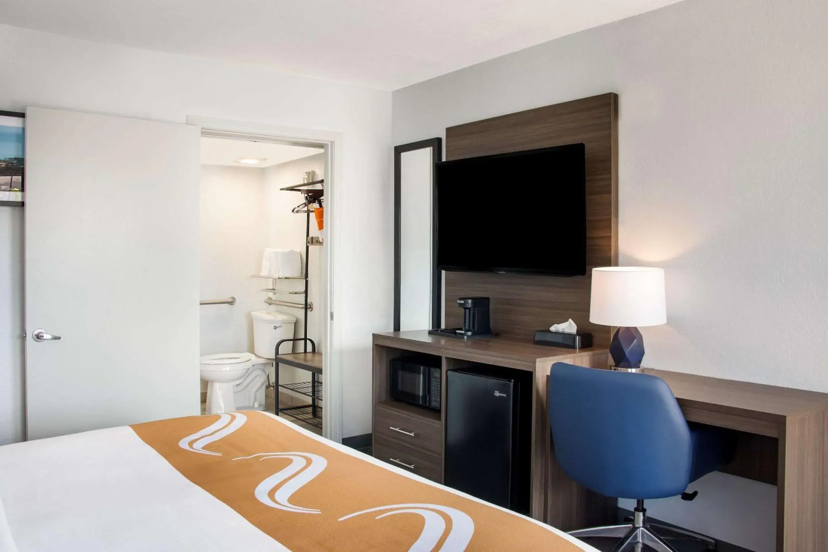 Bedroom, Bed in Quality Inn Santa Fe New Mexico Bedroom, Bed in Quality Inn Santa Fe New Mexico