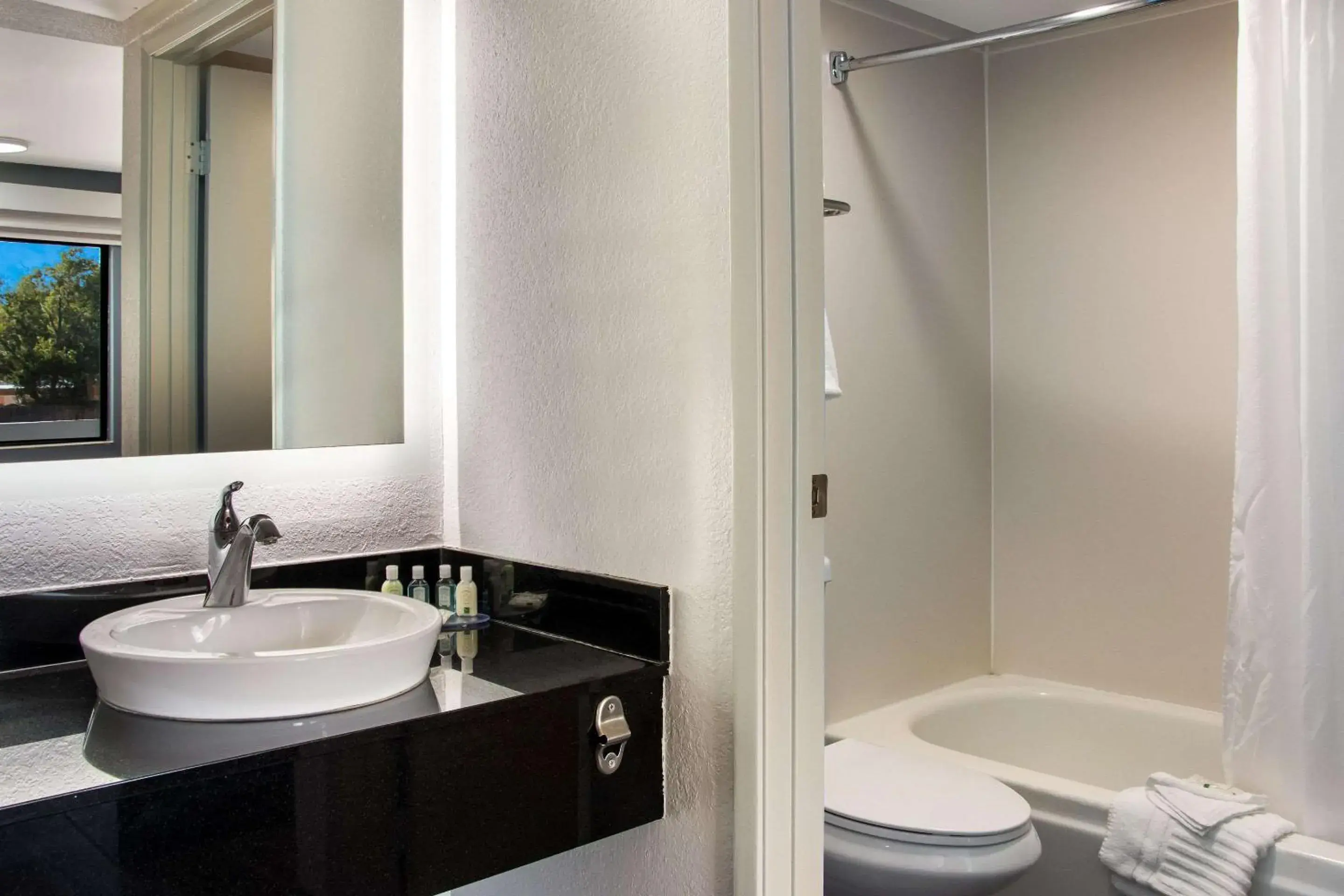 Bedroom in Quality Inn Santa Fe New Mexico Bedroom in Quality Inn Santa Fe New Mexico