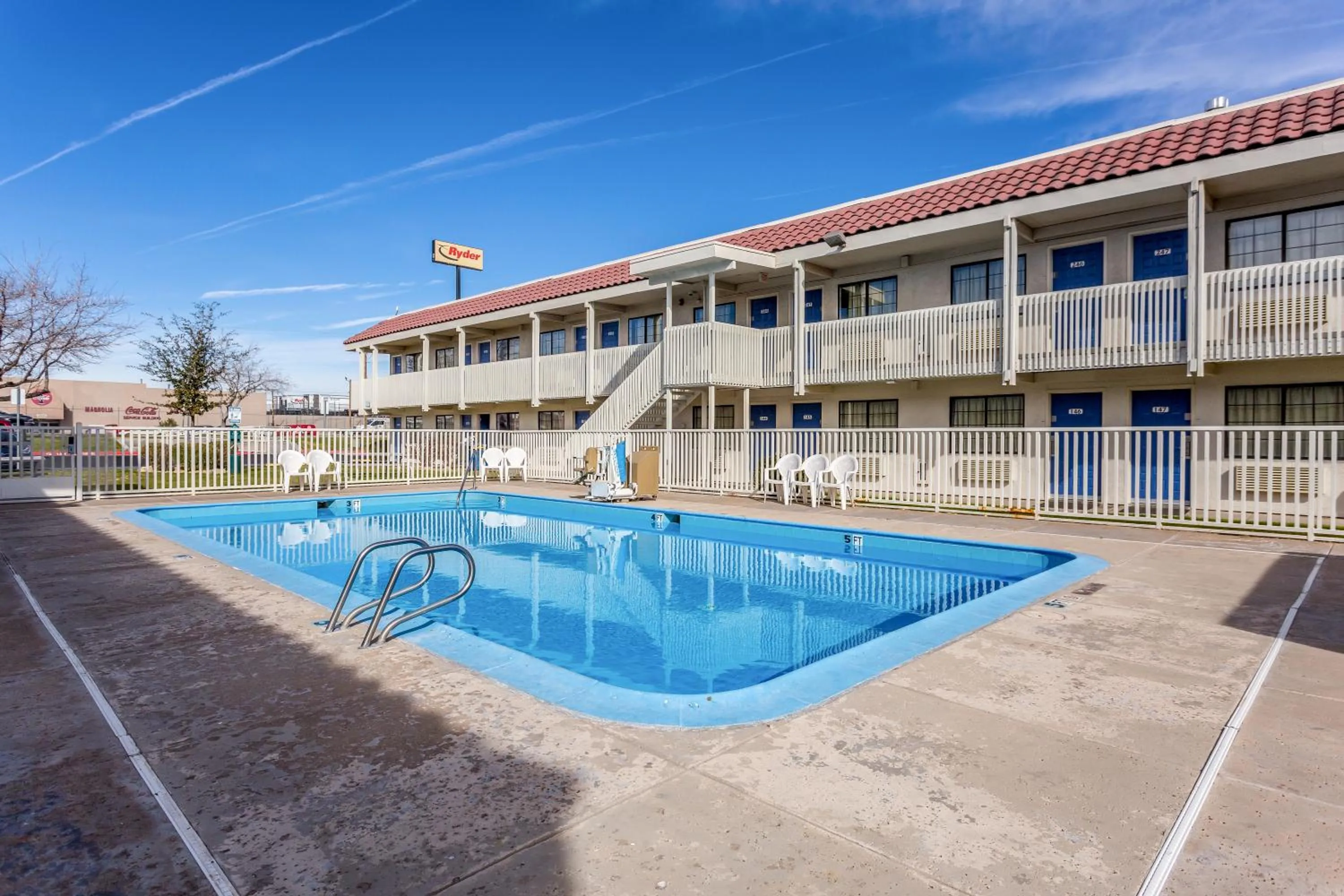 Swimming pool in Motel 6-El Paso, TX - East