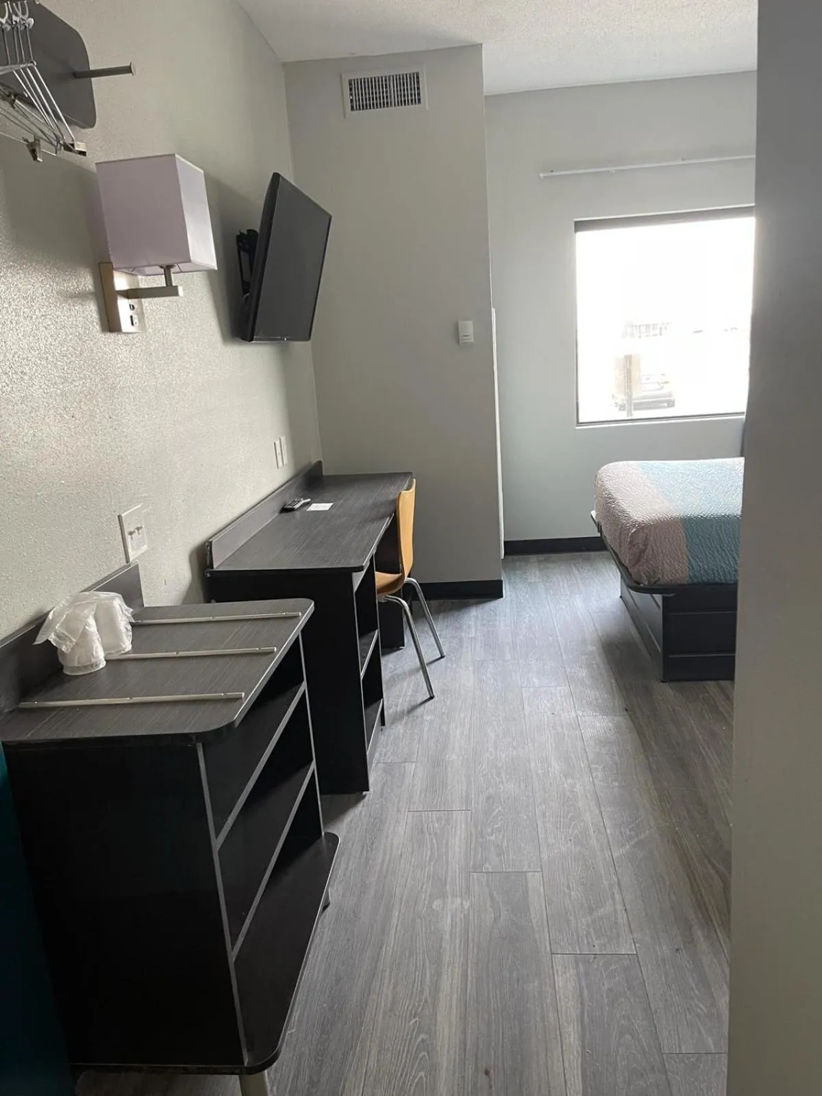 Bed in Motel 6-Caseyville, IL - Caseyville Il