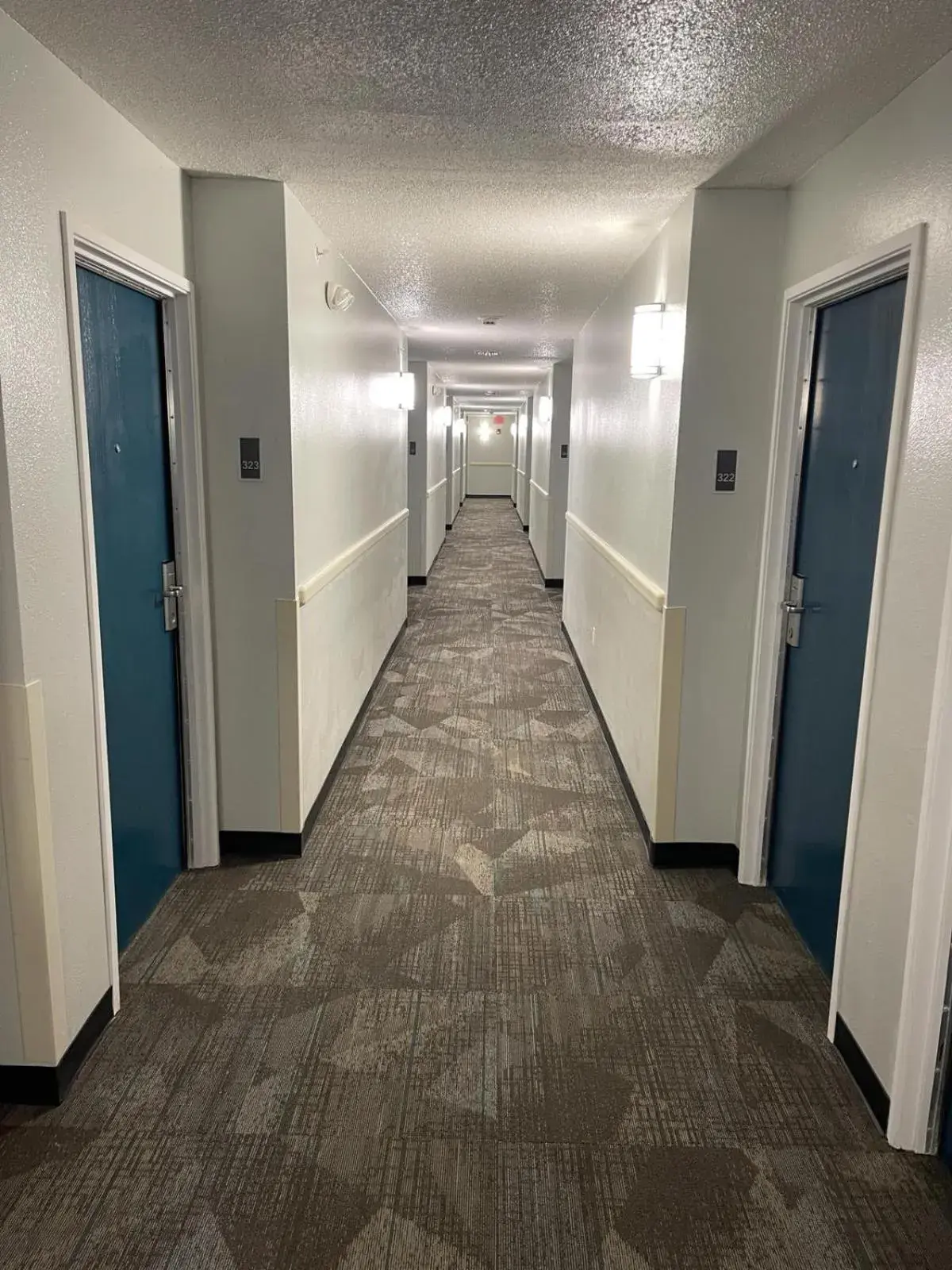 Property building in Motel 6-Caseyville, IL - Caseyville Il Property building in Motel 6-Caseyville, IL - Caseyville Il