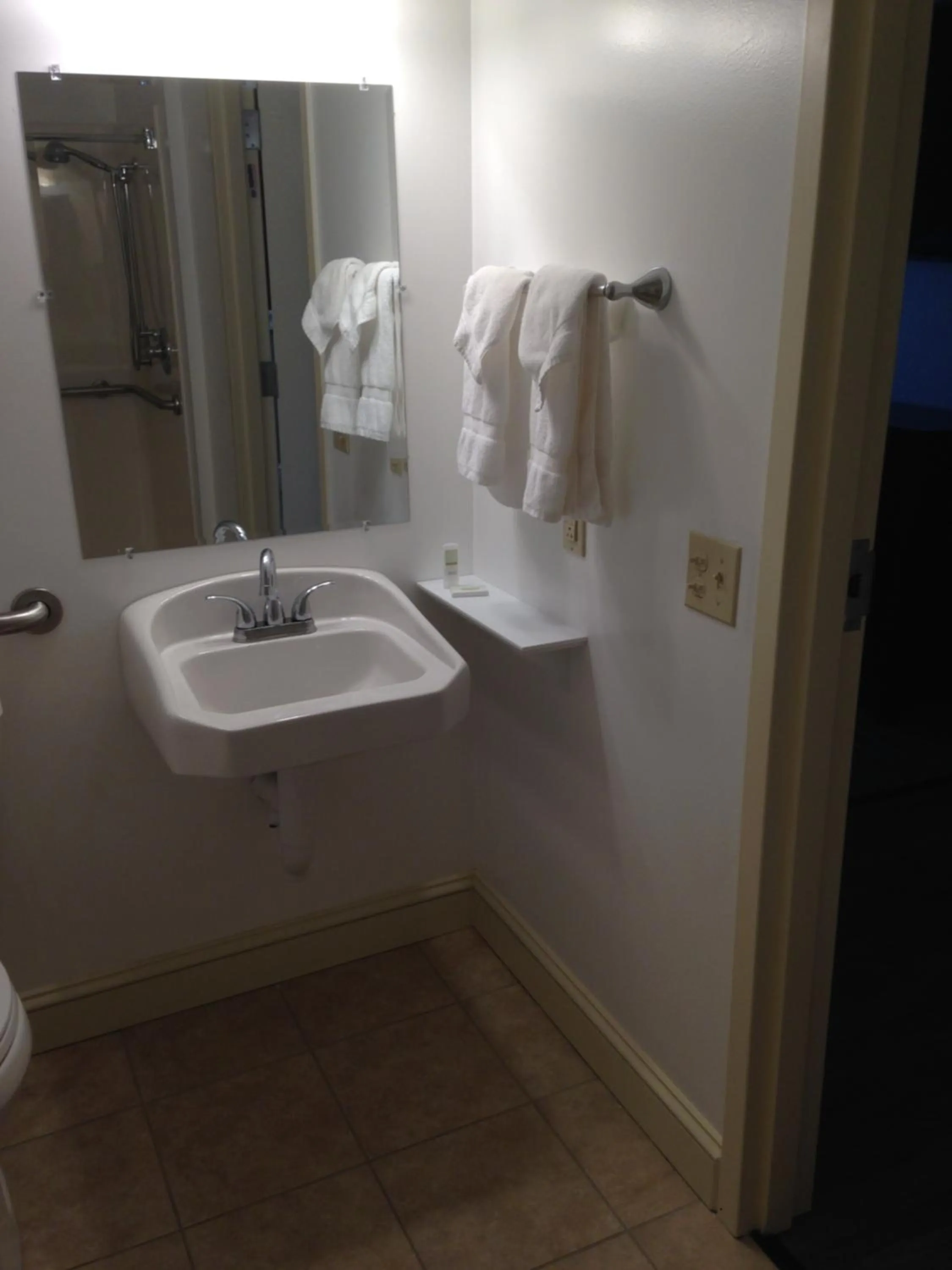 Bathroom in McCoy's Inn