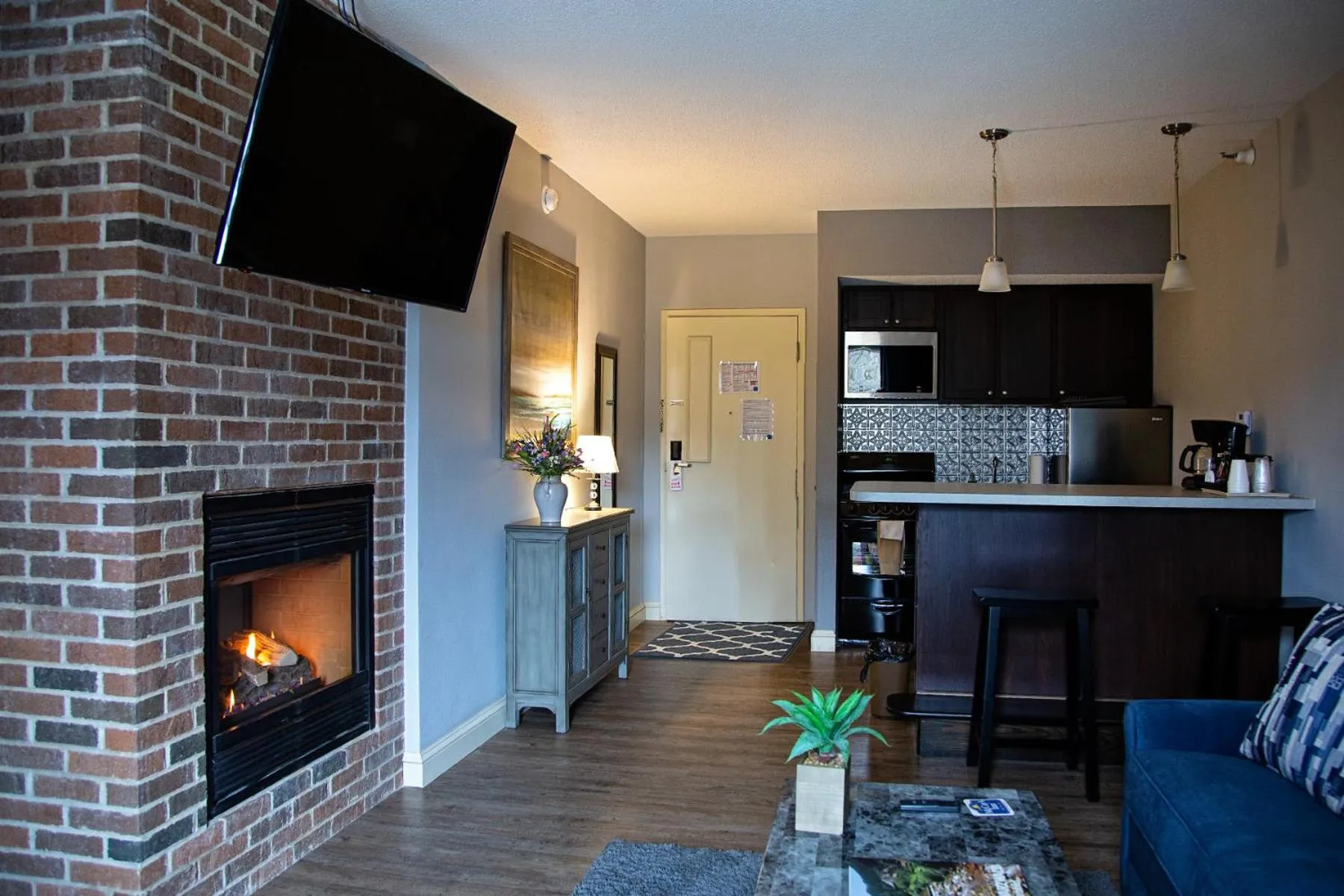 Kitchen or kitchenette in McCoy's Inn