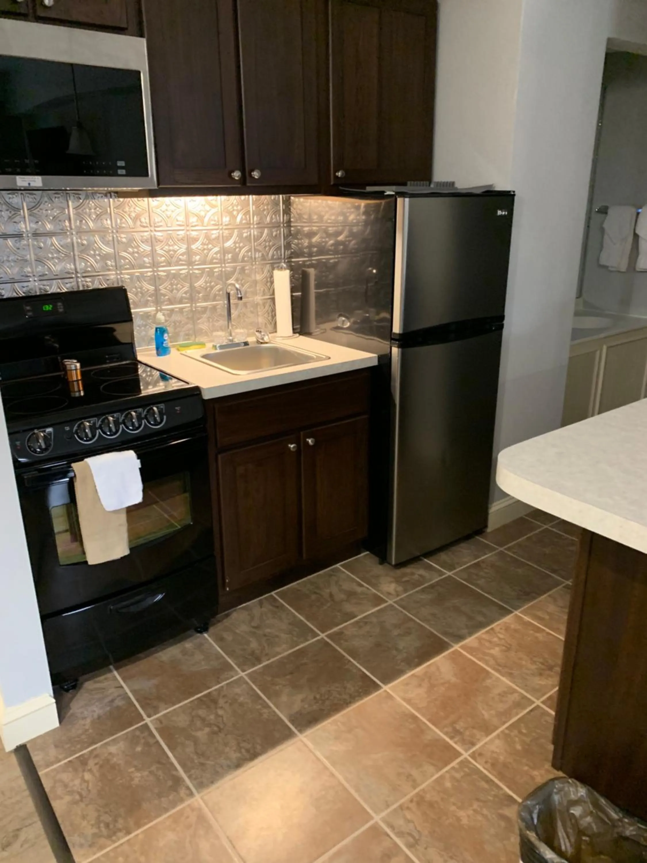 Kitchen or kitchenette in McCoy's Inn