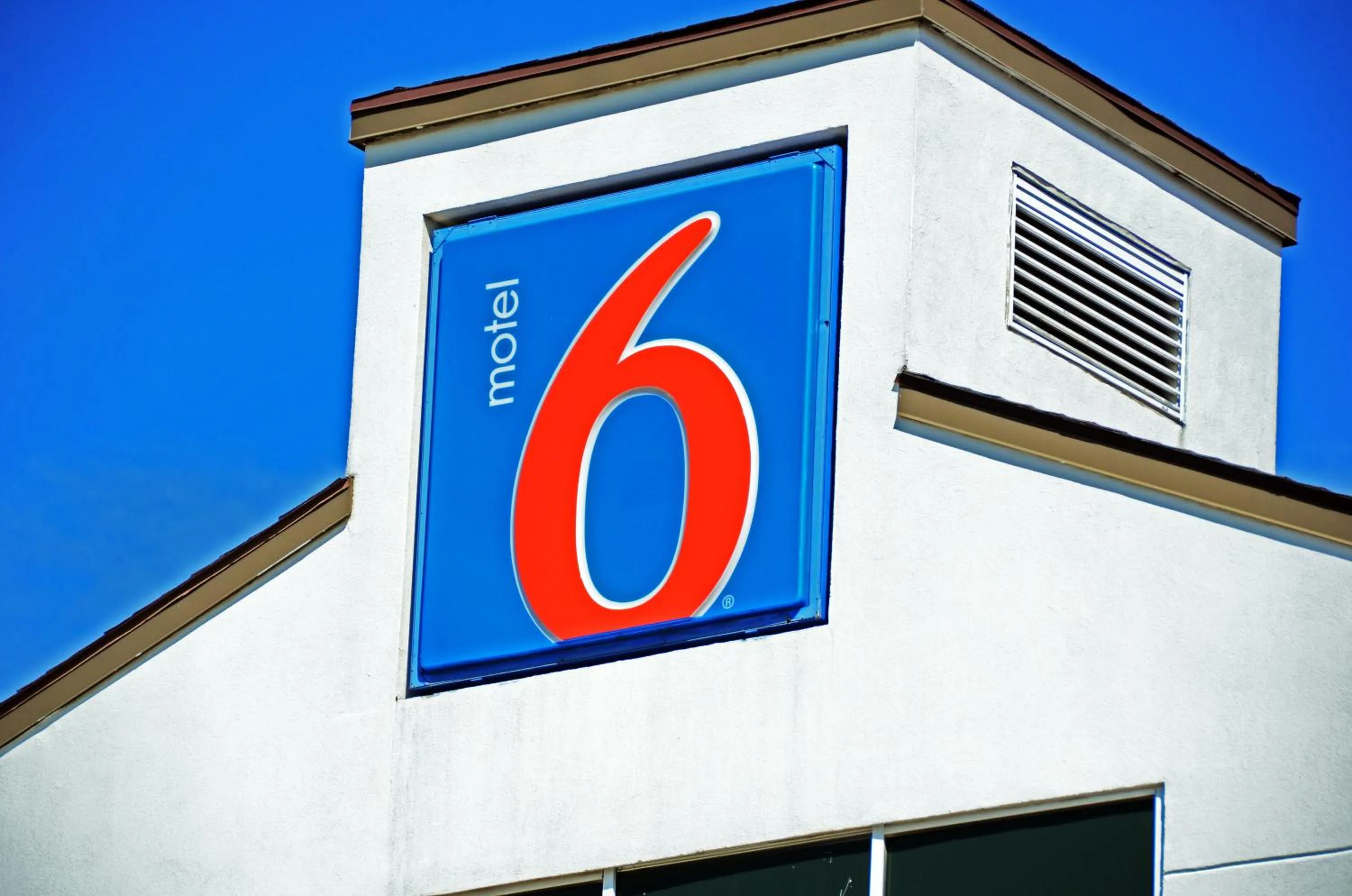 Property logo or sign in Motel 6-West Des Moines, IA