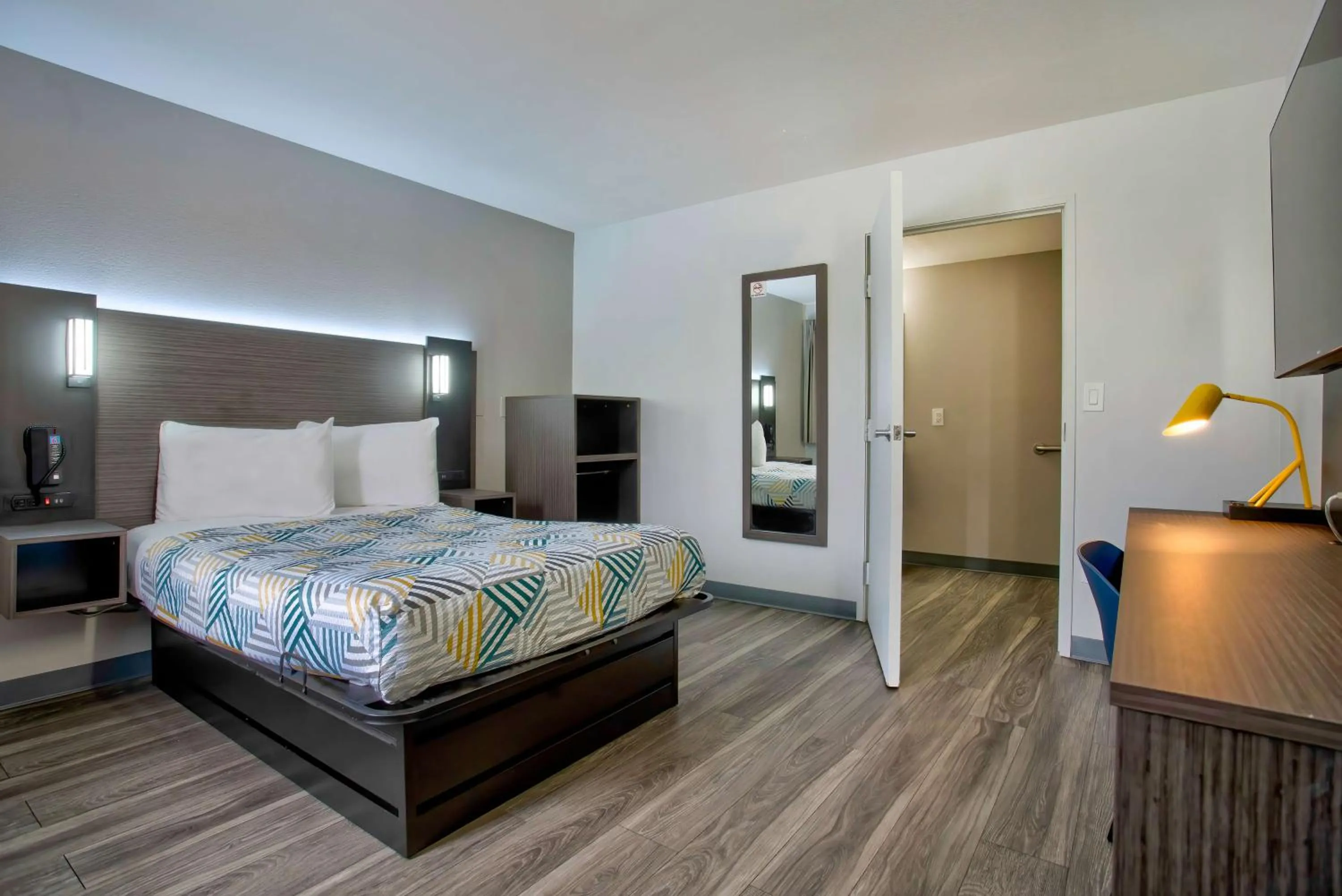 Bedroom, Bed in Motel 6-Richland, WA - Kennewick