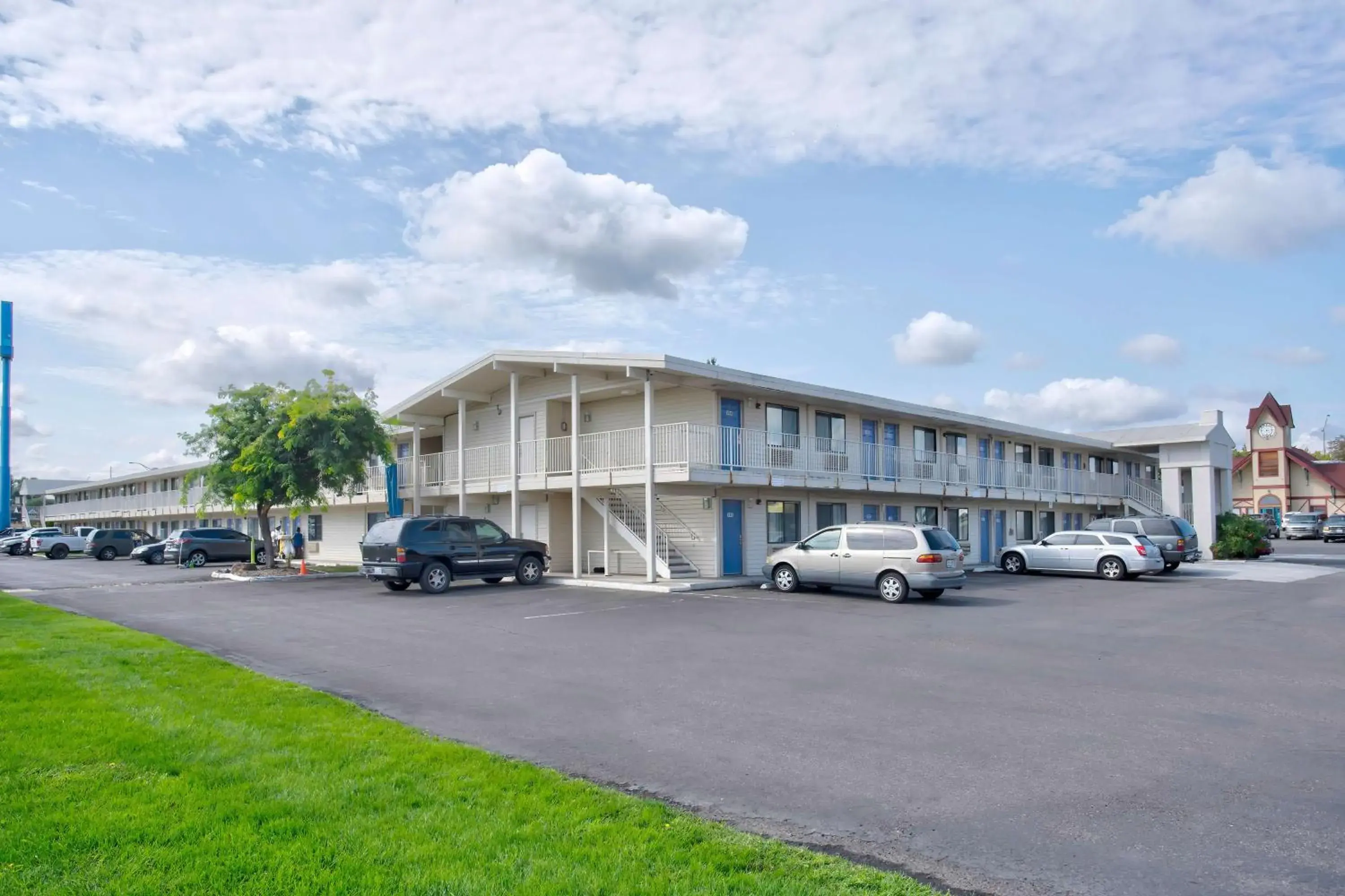 Property building in Motel 6-Richland, WA - Kennewick Property building in Motel 6-Richland, WA - Kennewick