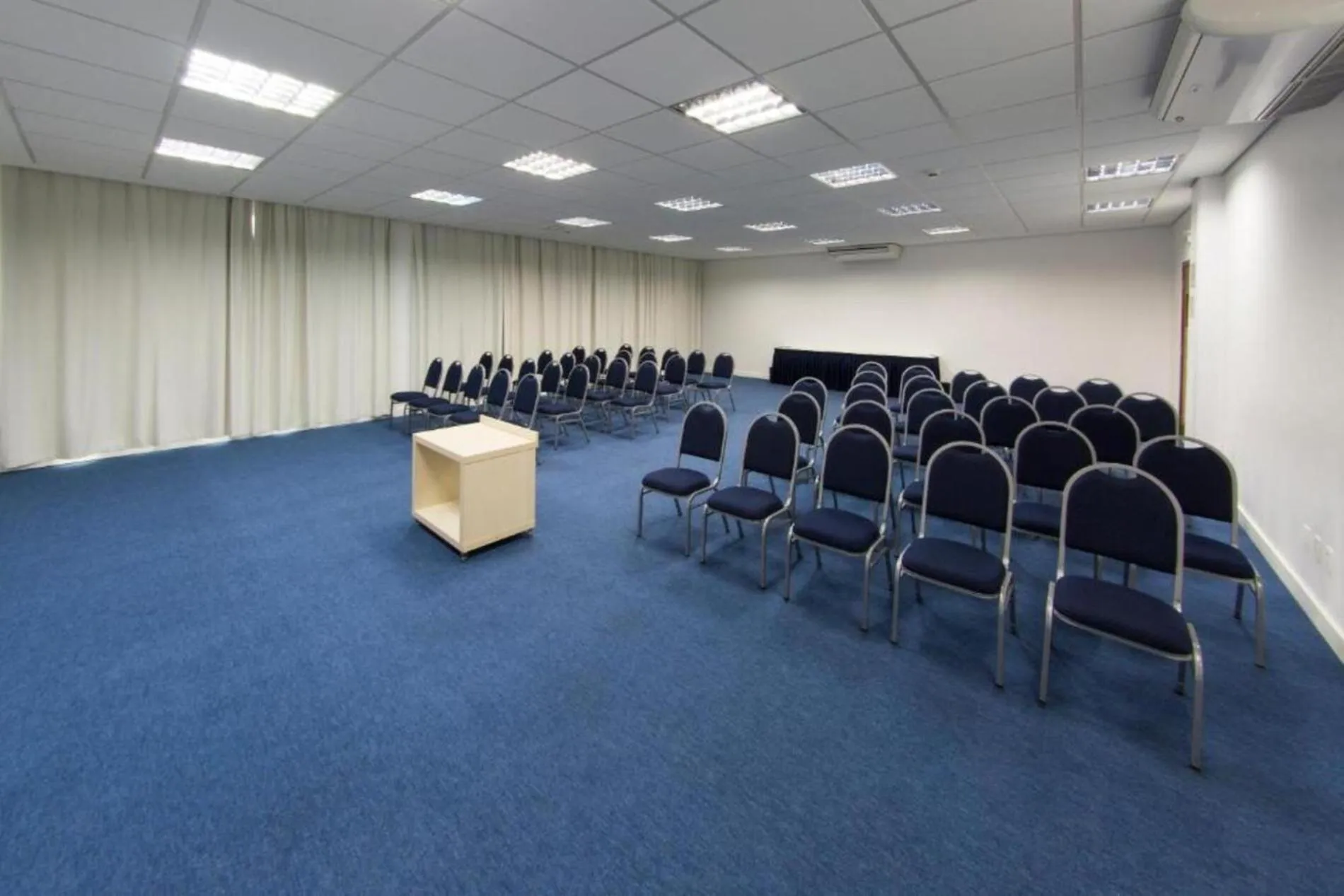 Meeting/conference room in Garden Hotel