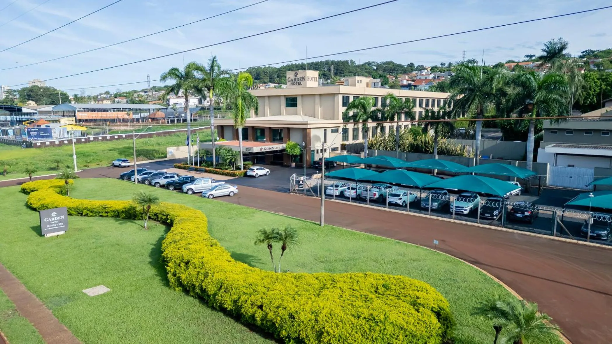 Parking in Garden Hotel