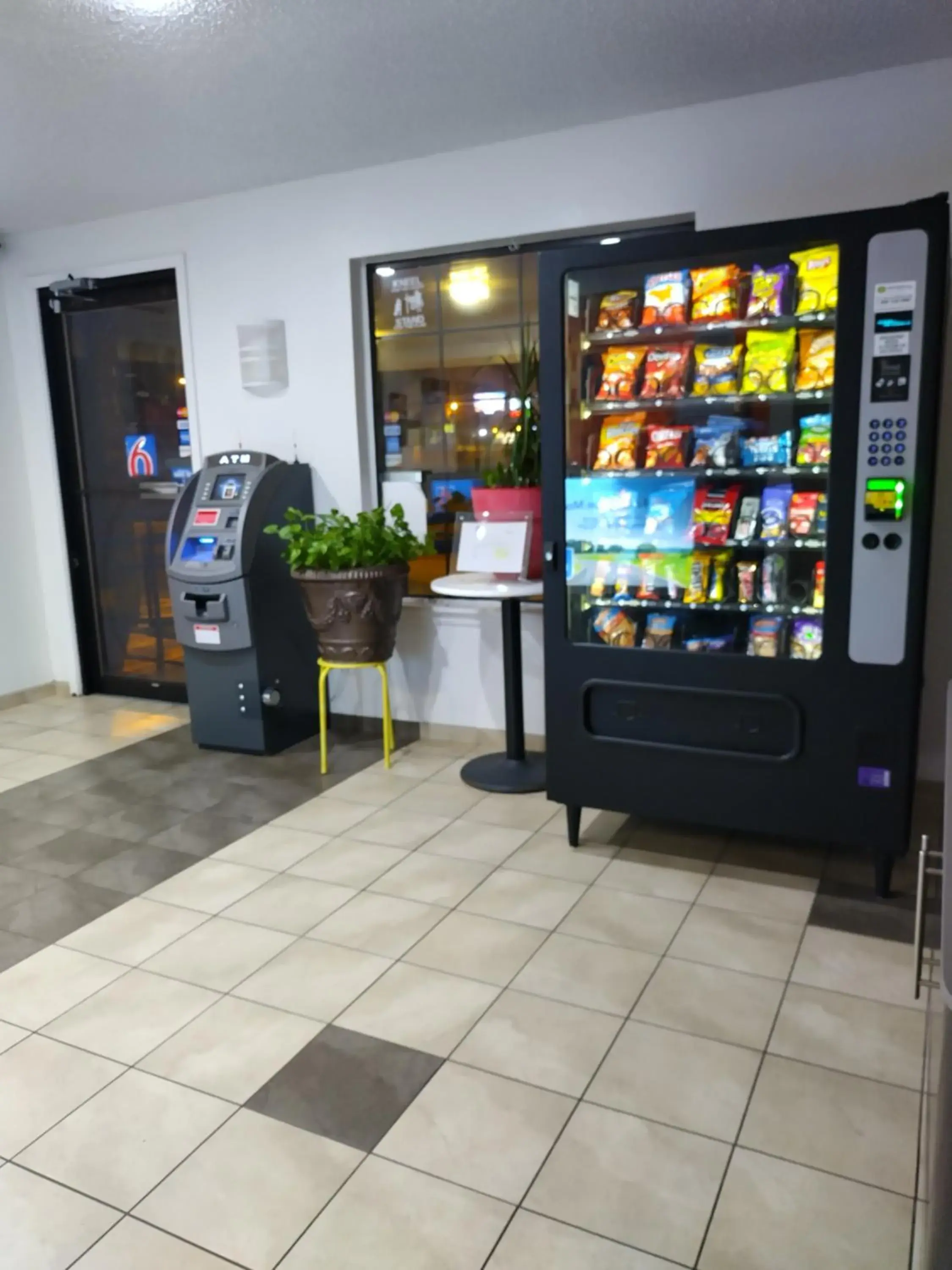 Property building in Motel 6-Lawton, OK Property building in Motel 6-Lawton, OK