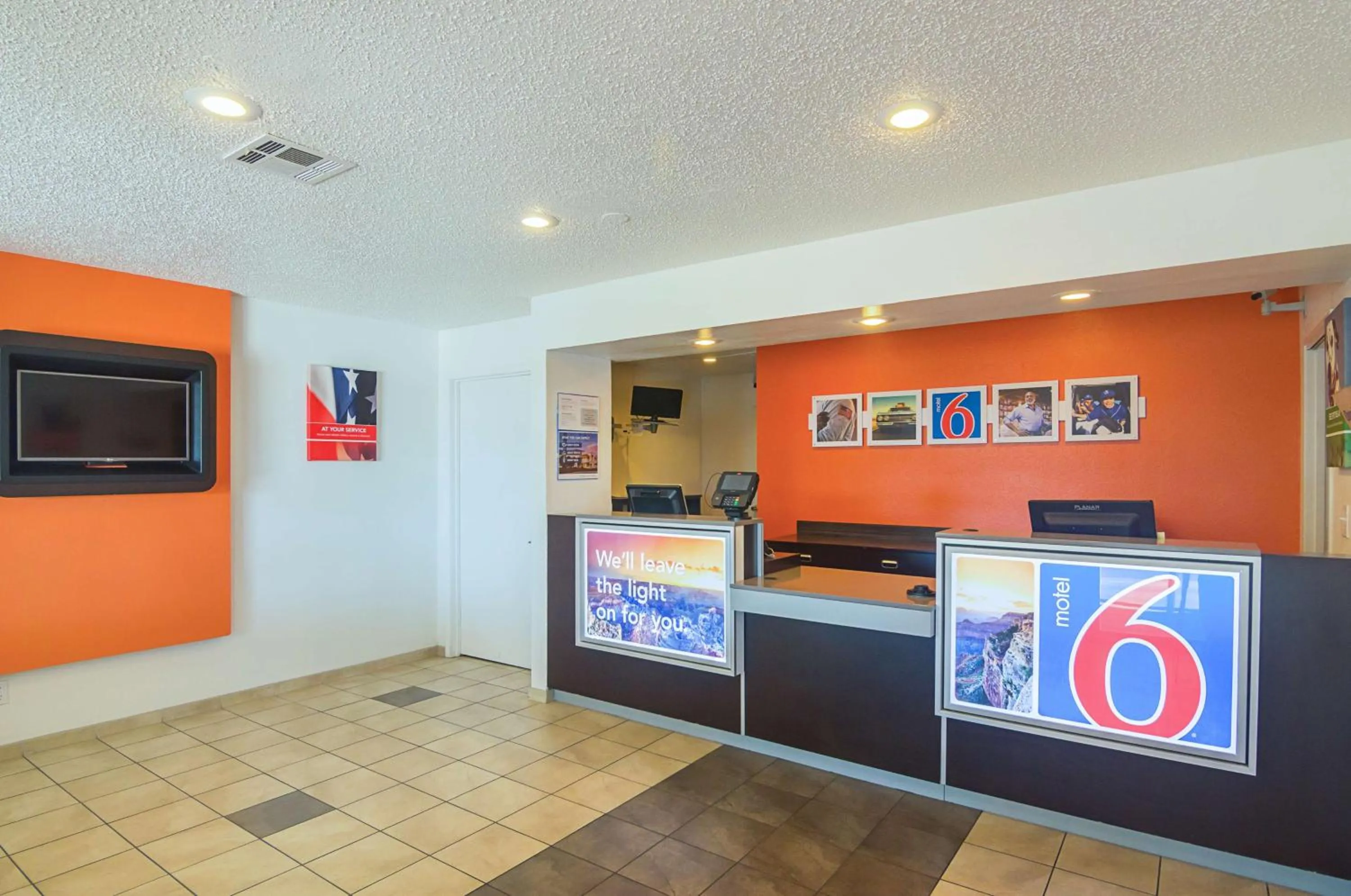 Lobby or reception in Motel 6-Lawton, OK