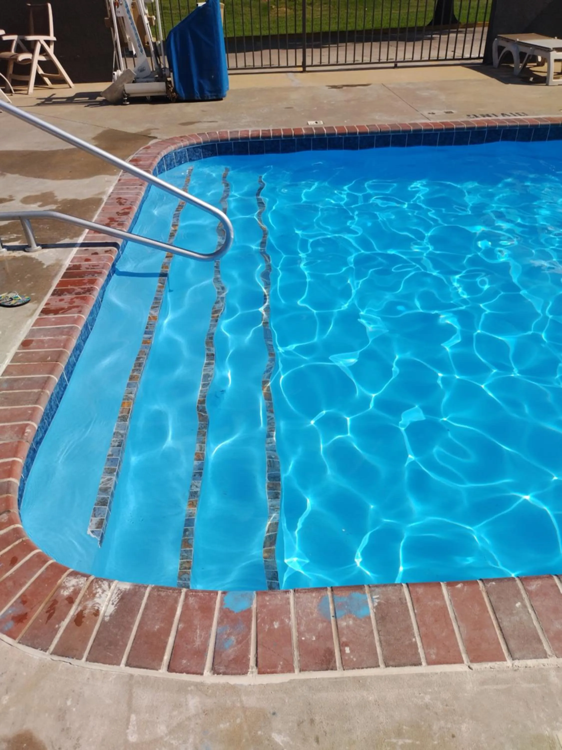 Swimming pool in Motel 6-Lawton, OK