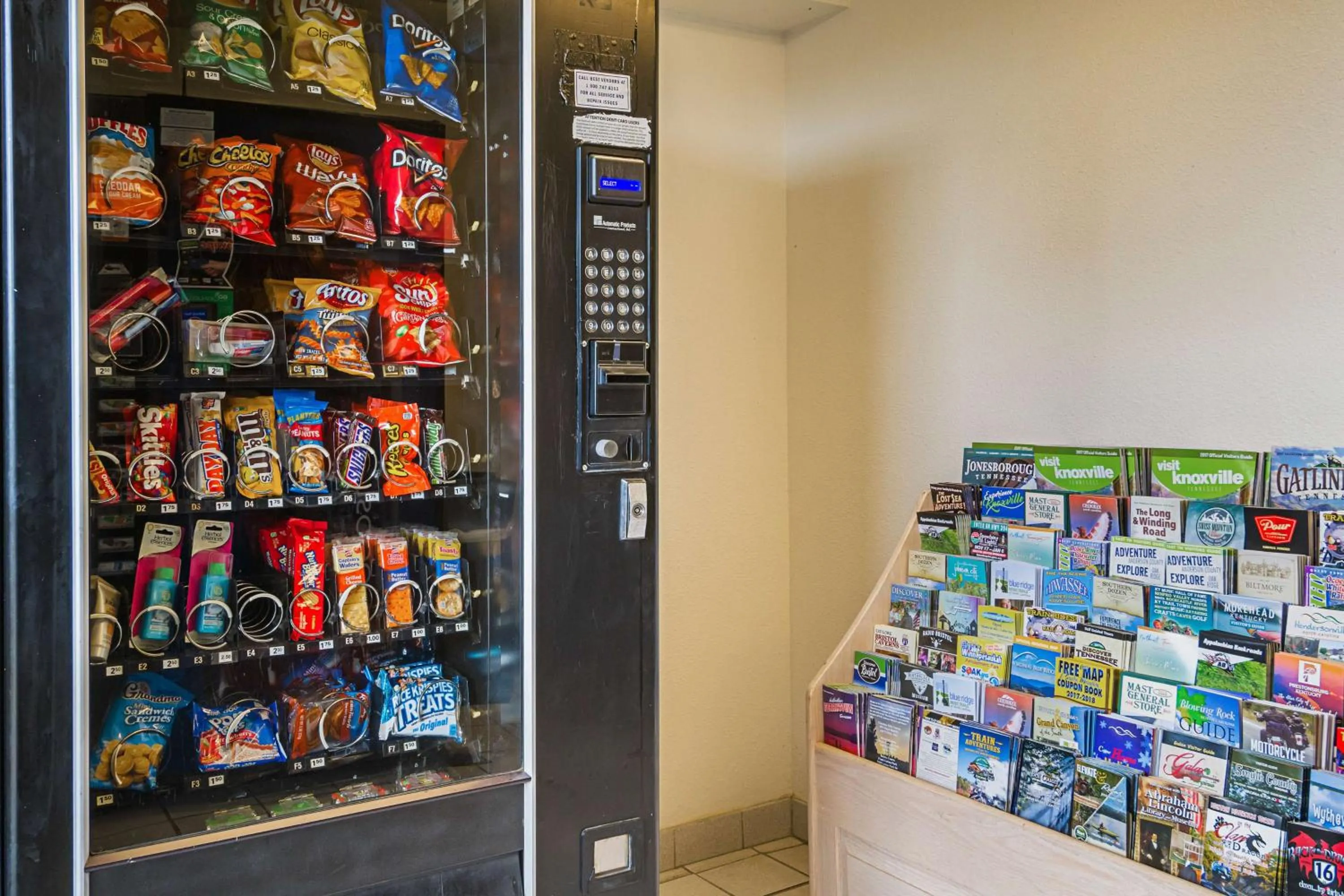 Property building in Motel 6-Knoxville, TN - North