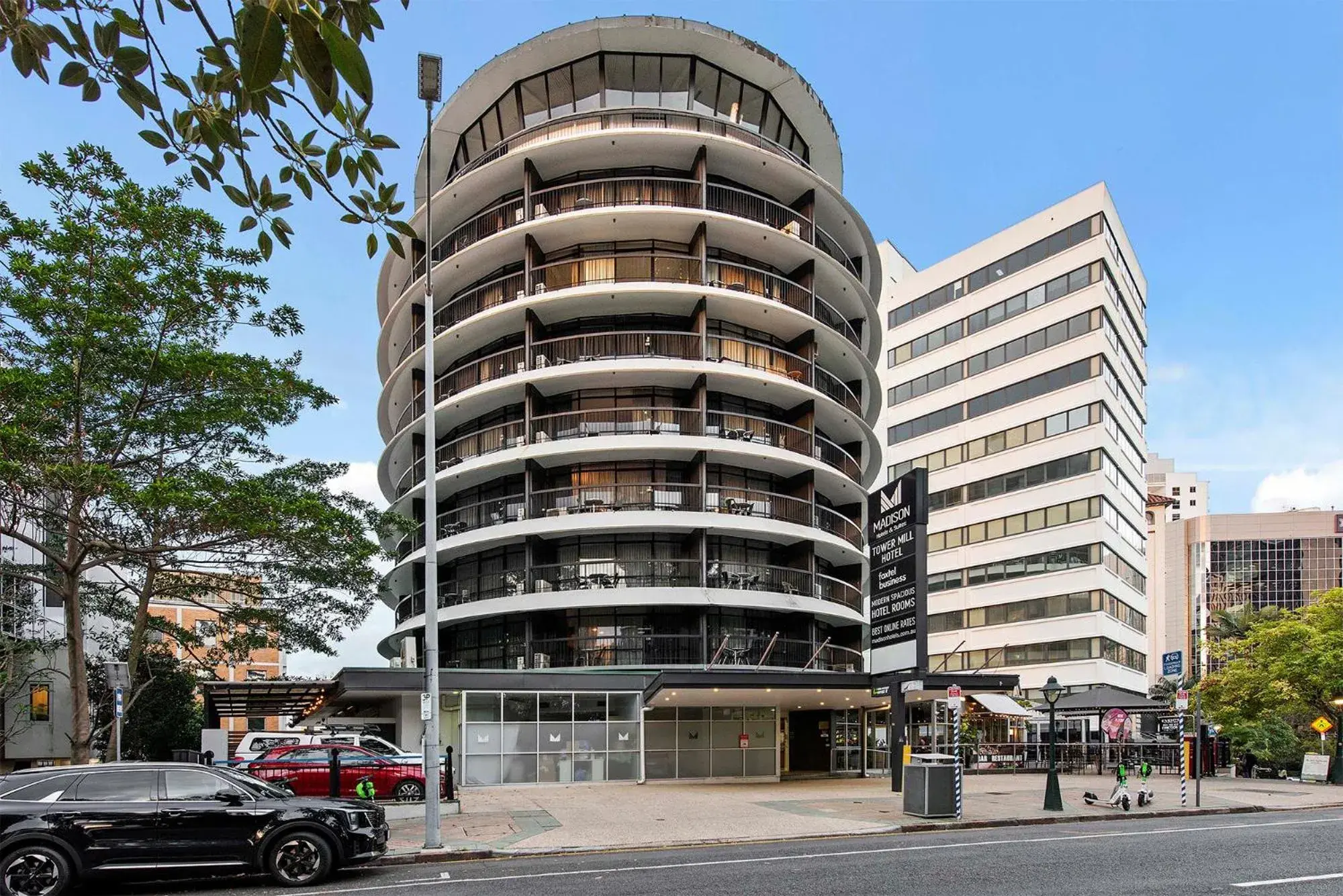 Property building in Madison Tower Mill Hotel Property building in Madison Tower Mill Hotel