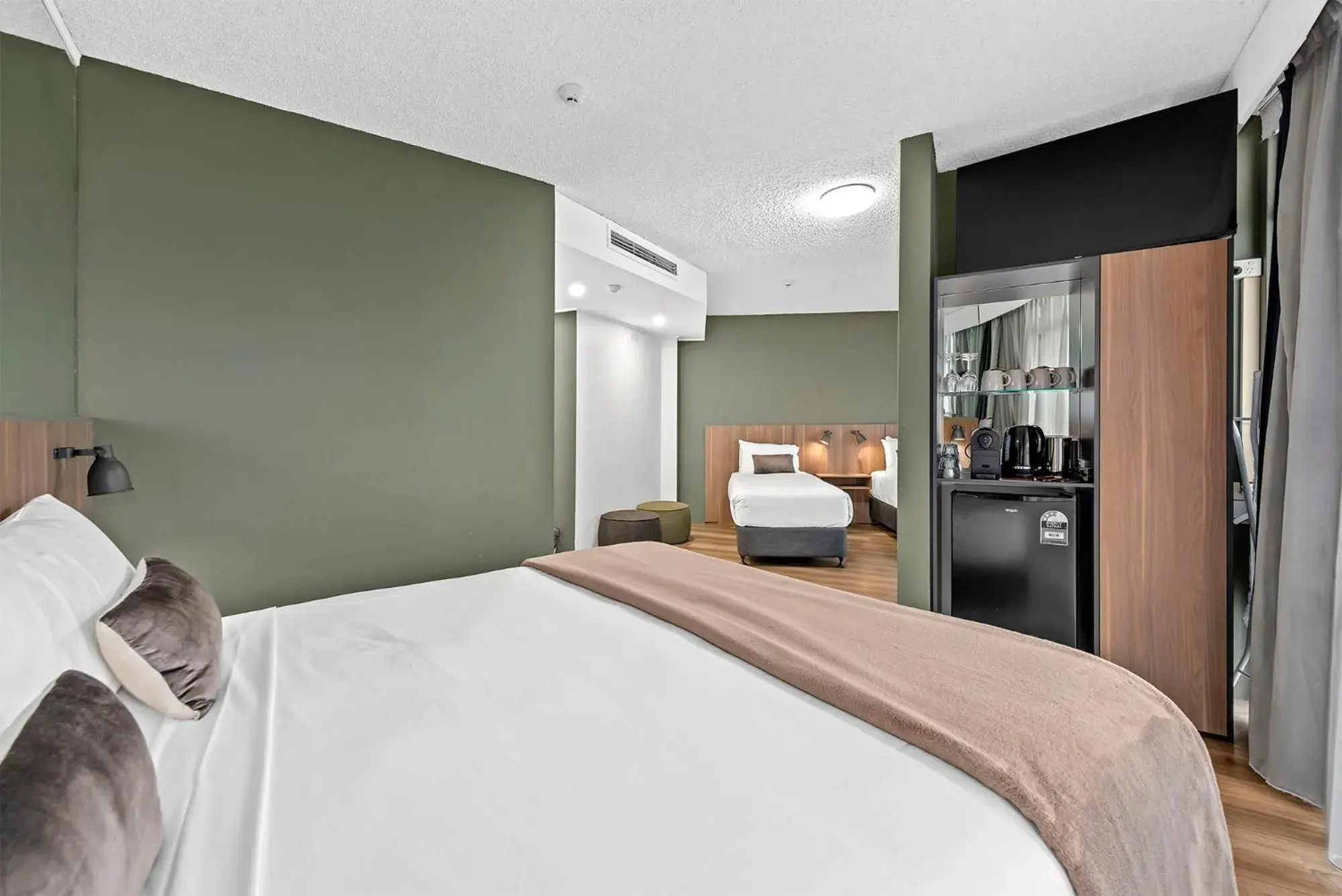 Bed in Madison Tower Mill Hotel Bed in Madison Tower Mill Hotel