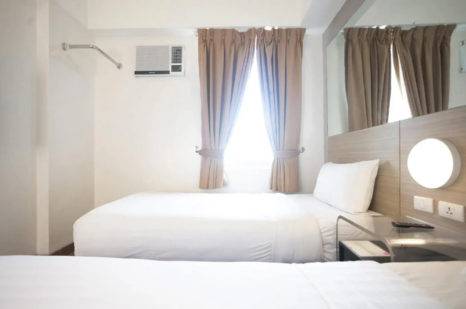 Bed in Red Planet Manila Malate Mabini Bed in Red Planet Manila Malate Mabini