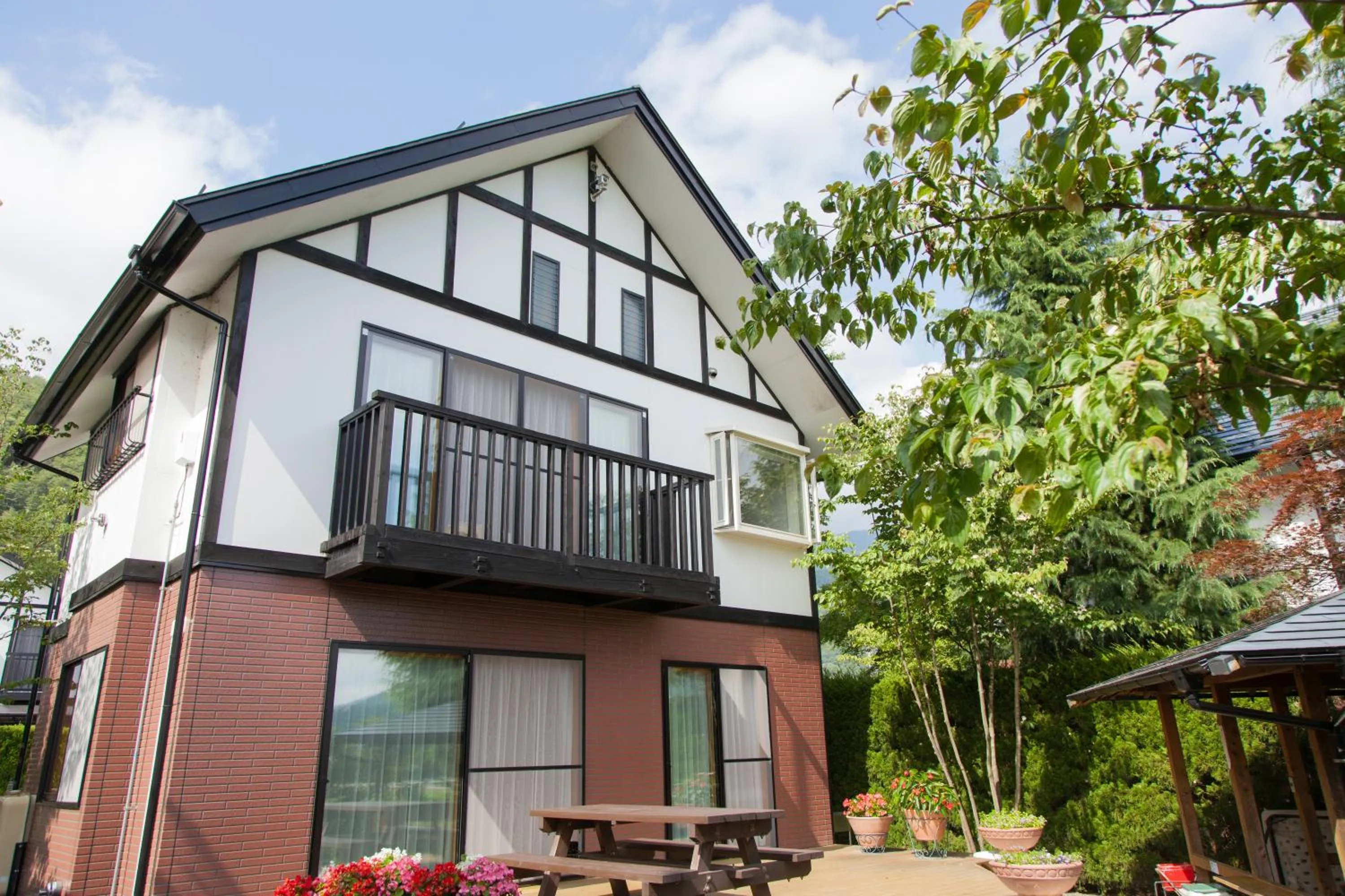 Property building in Ururun Kawaguchiko