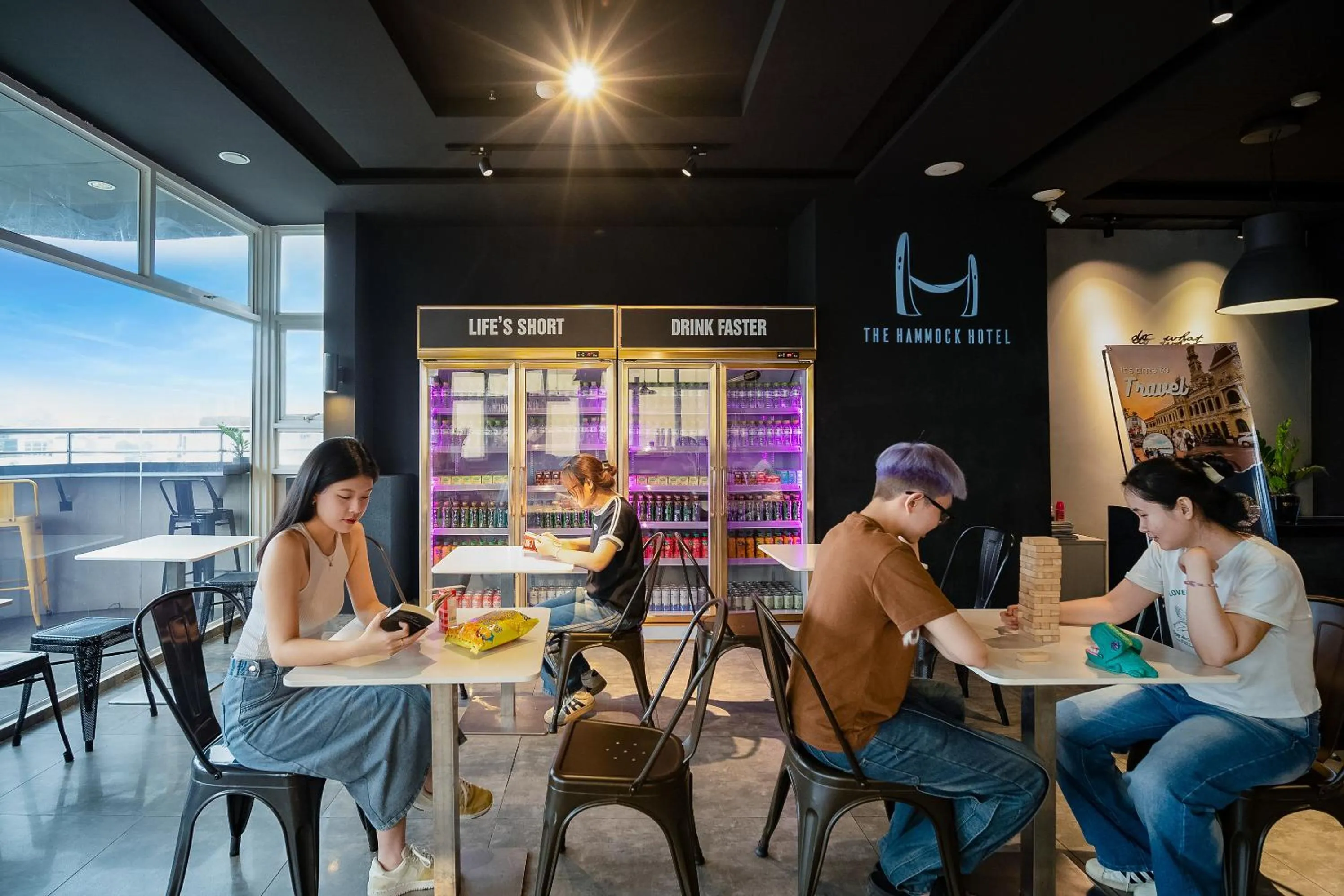 Restaurant/places to eat in The Hammock Hotel Fine Arts Museum