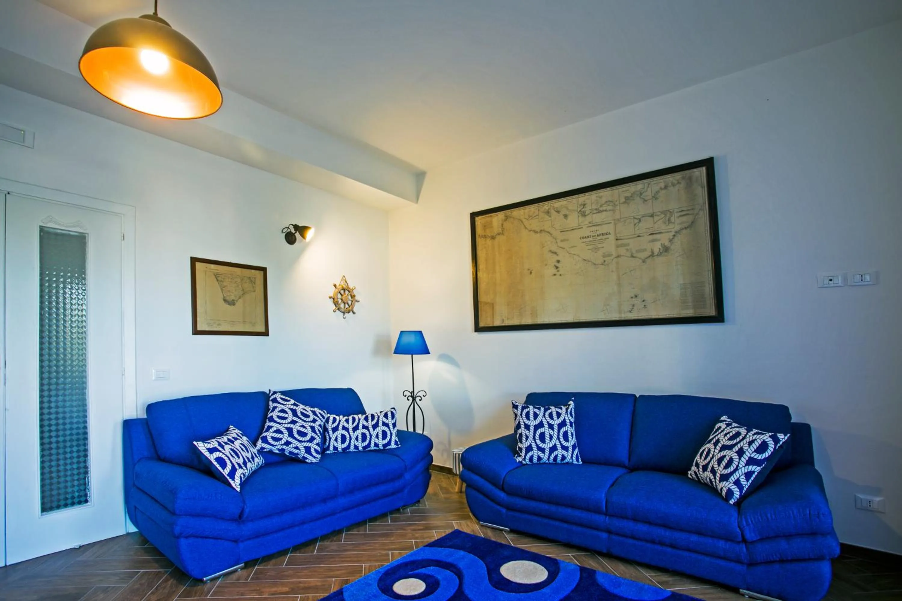 Communal lounge/ TV room in B&B AL BLU