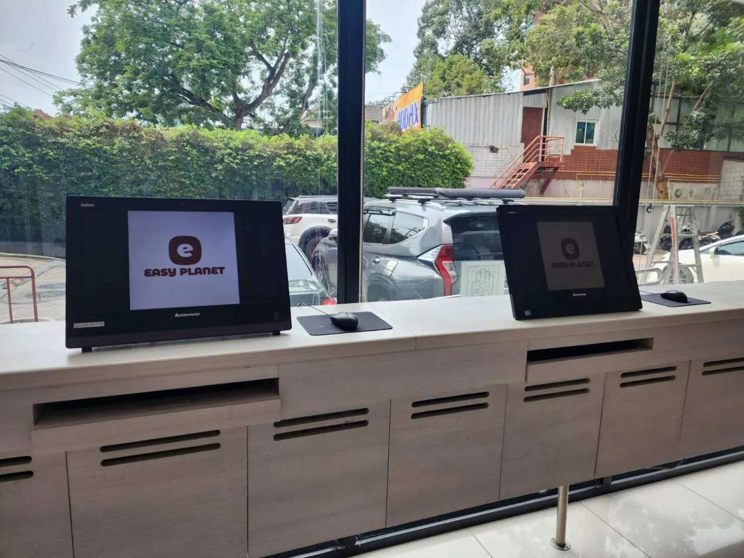 Business facilities in Easy Planet Pattaya