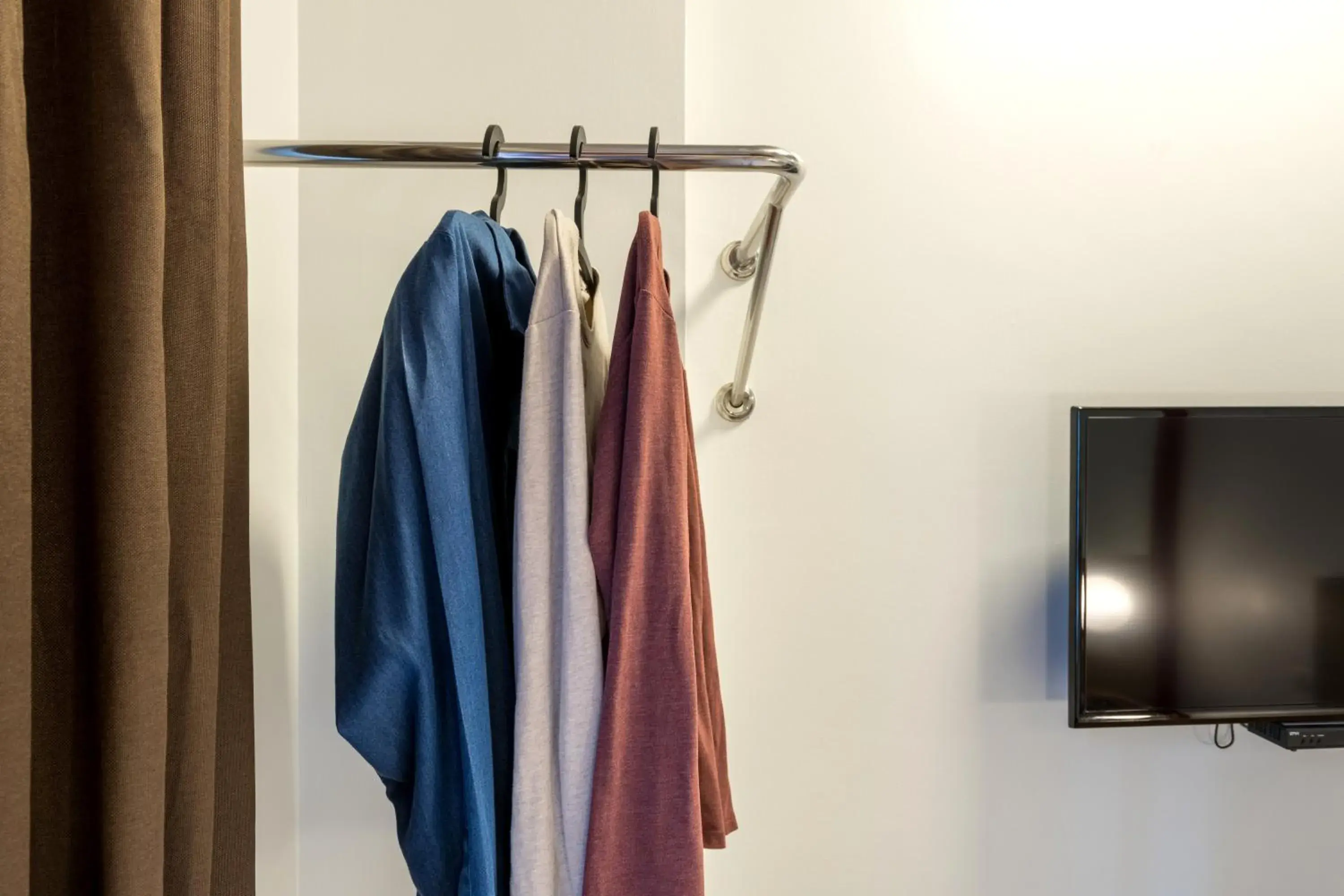 Bedroom in Red Planet Pattaya SHA Extra Plus Bedroom in Red Planet Pattaya SHA Extra Plus