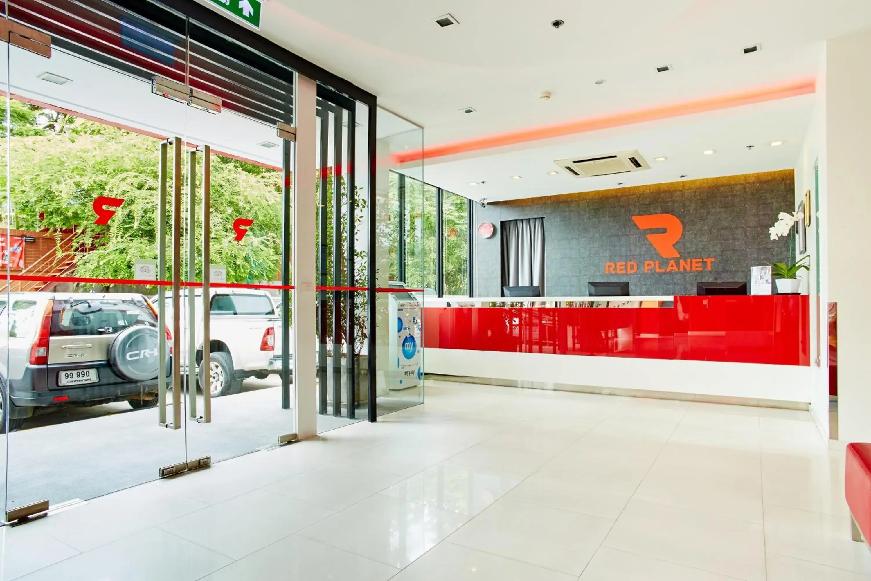 Lobby or reception in Red Planet Pattaya SHA Extra Plus Lobby or reception in Red Planet Pattaya SHA Extra Plus