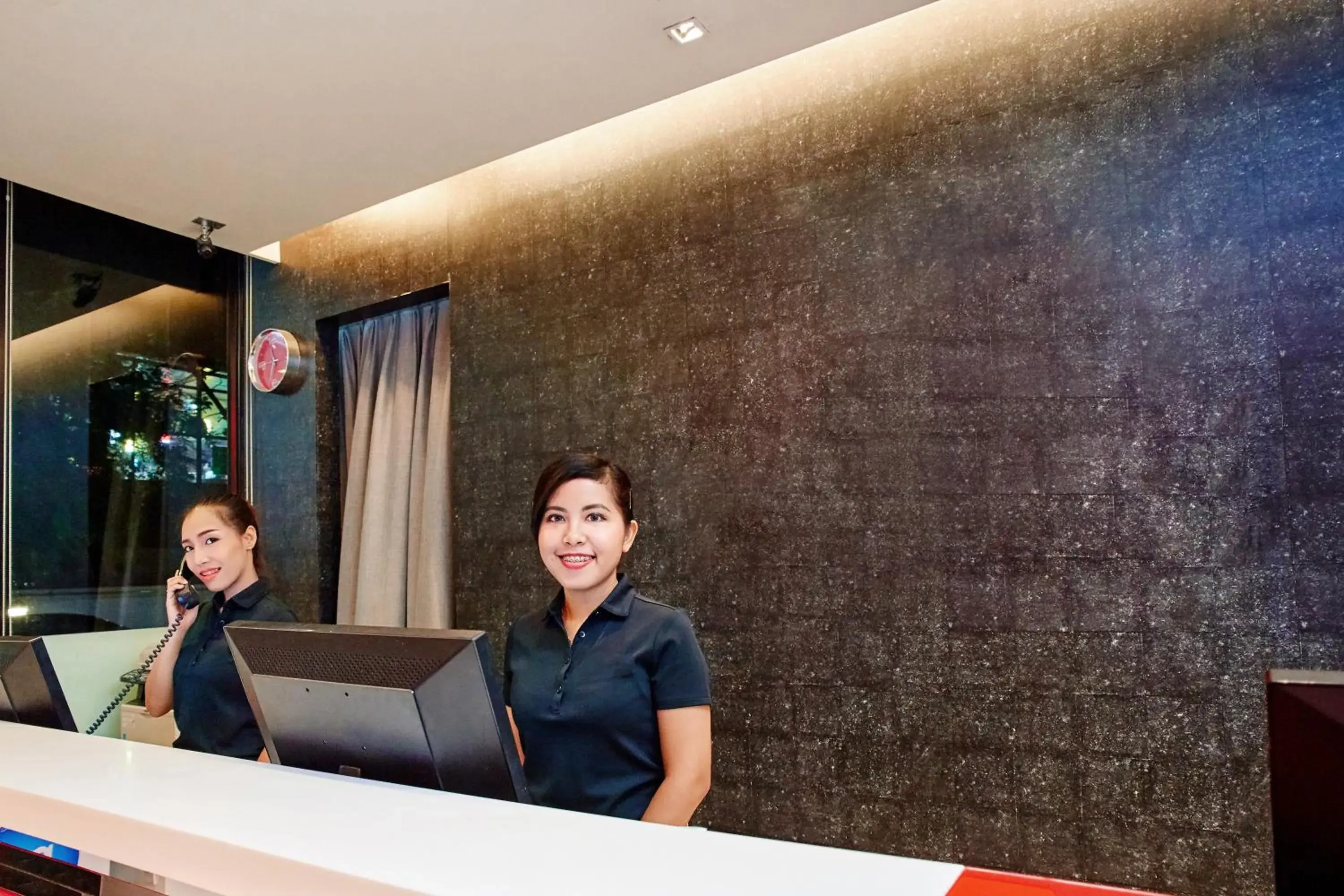 Lobby or reception in Easy Planet Pattaya Lobby or reception in Easy Planet Pattaya