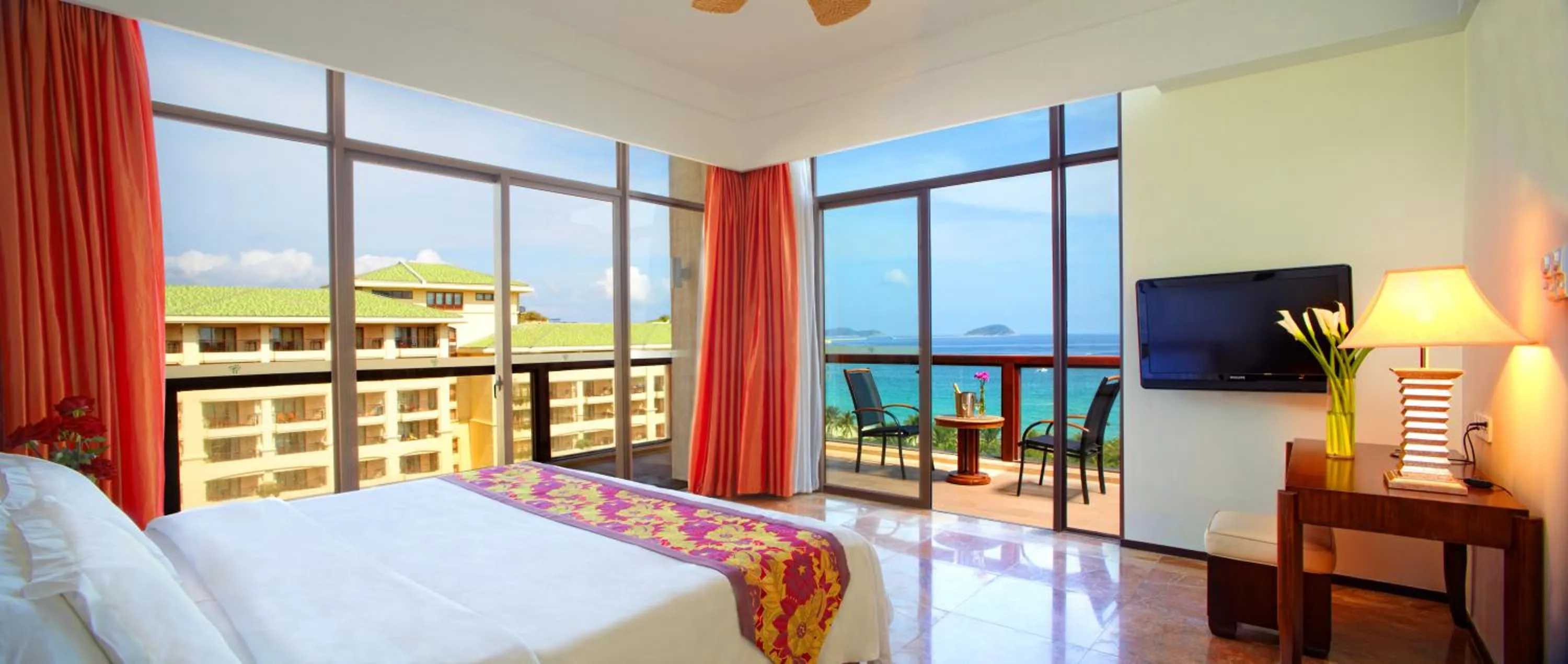 Bed in Yalong Bay Mangrove Tree Resort