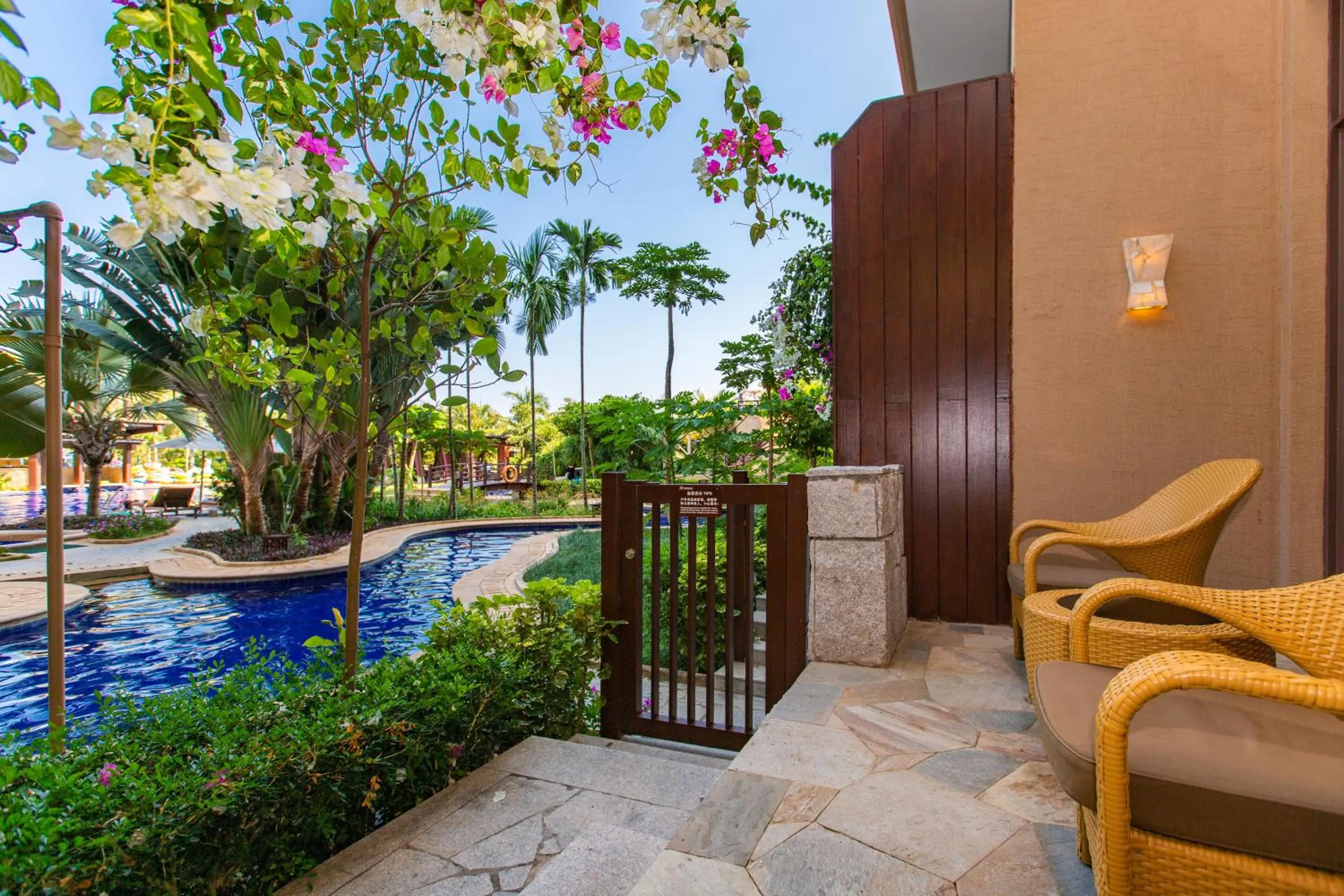 Swimming pool in Yalong Bay Mangrove Tree Resort
