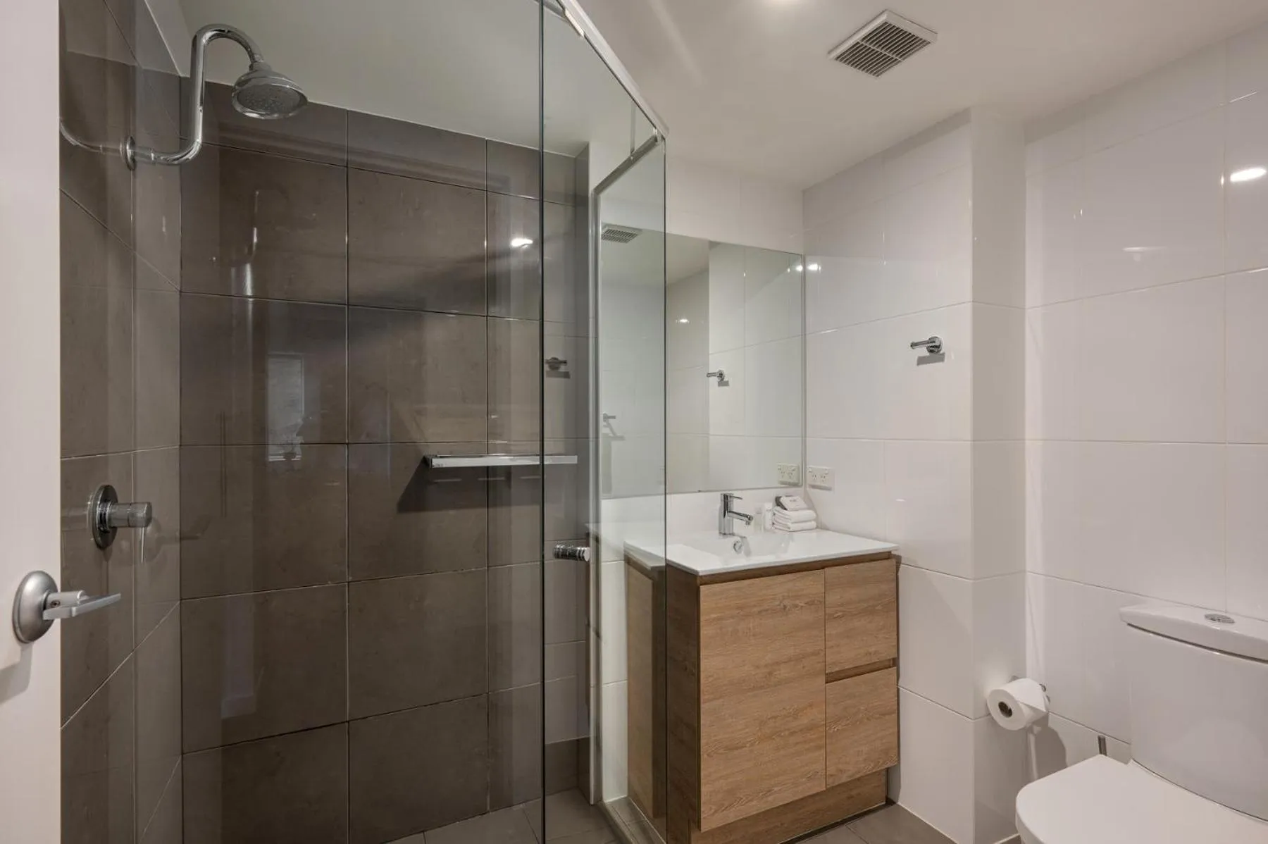 Bathroom in Snowgoose Apartments