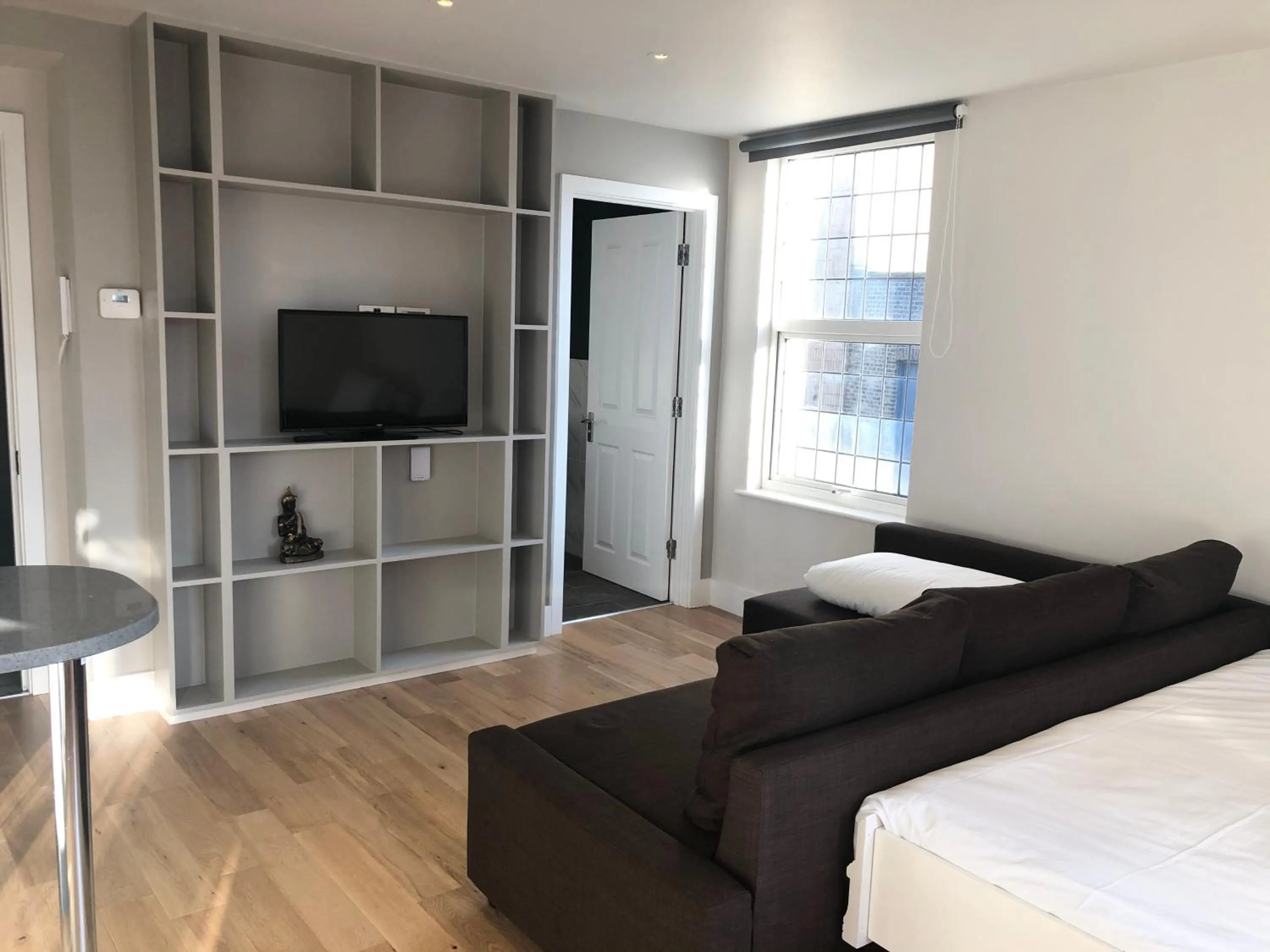 Living room in Stylish Maisonette and Studio in Victoria