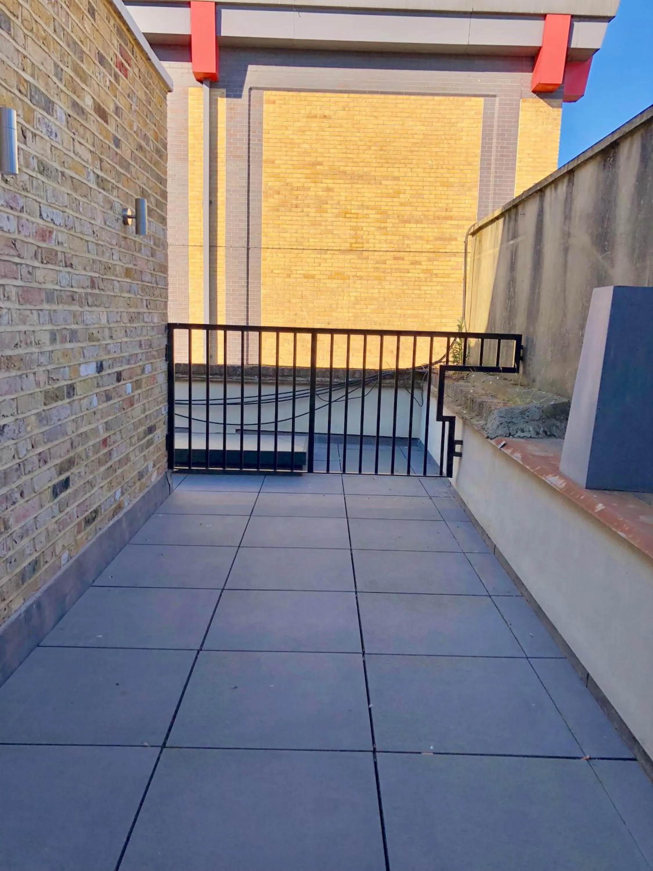 Balcony/Terrace in Stylish Maisonette and Studio in Victoria