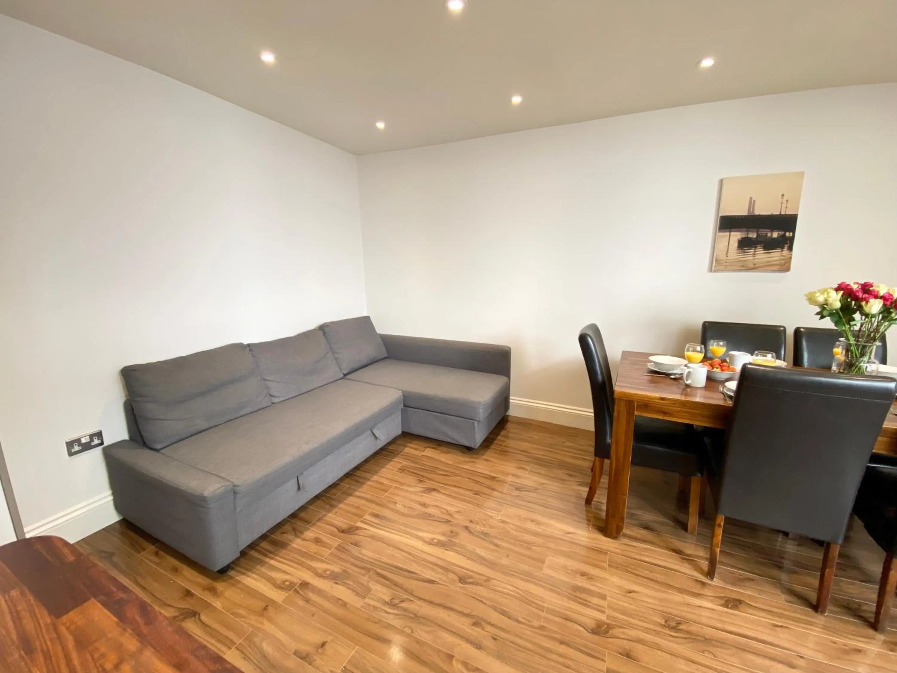 Living room in Stylish Maisonette and Studio in Victoria