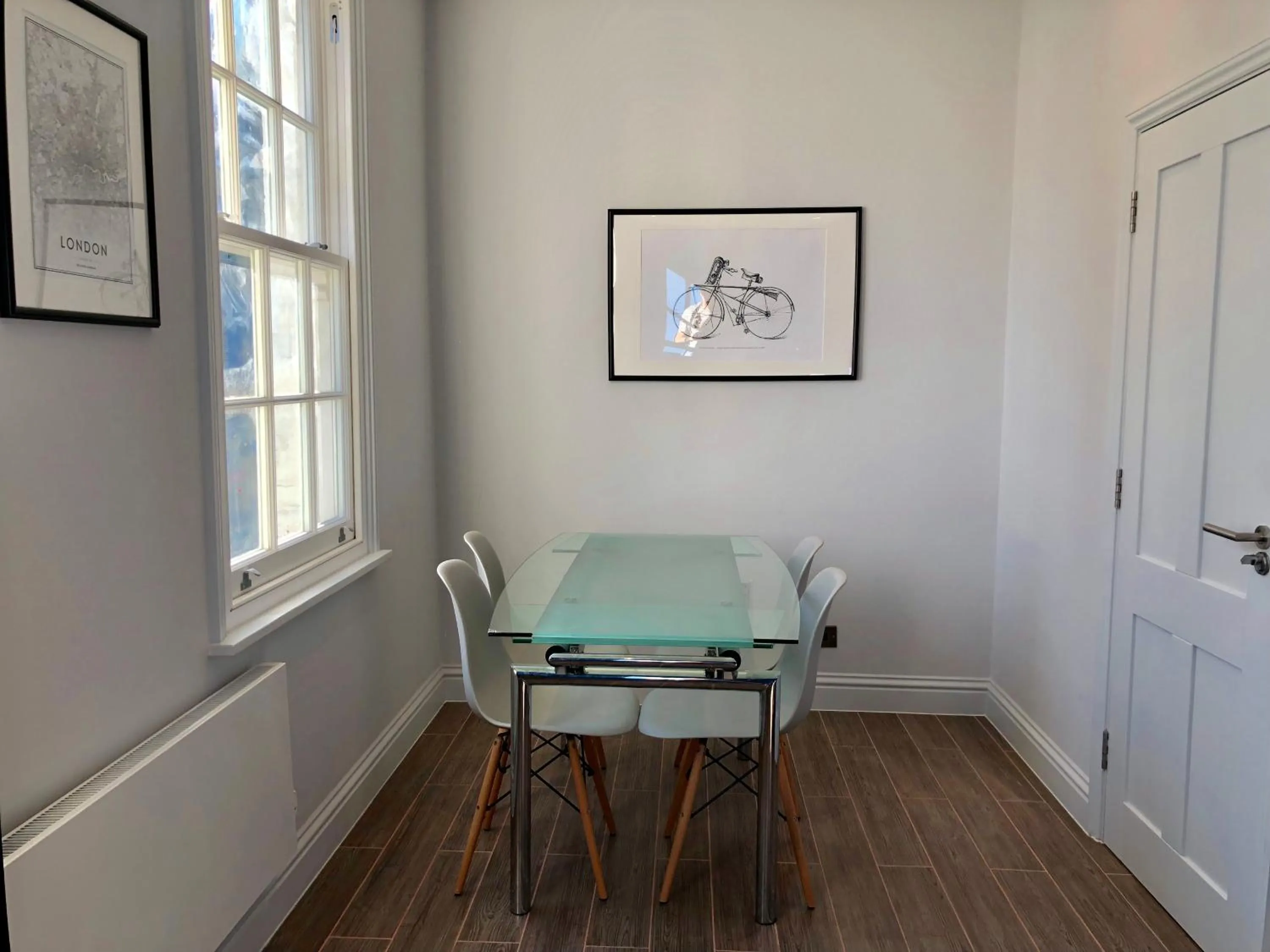 Living room in Stylish Maisonette and Studio in Victoria