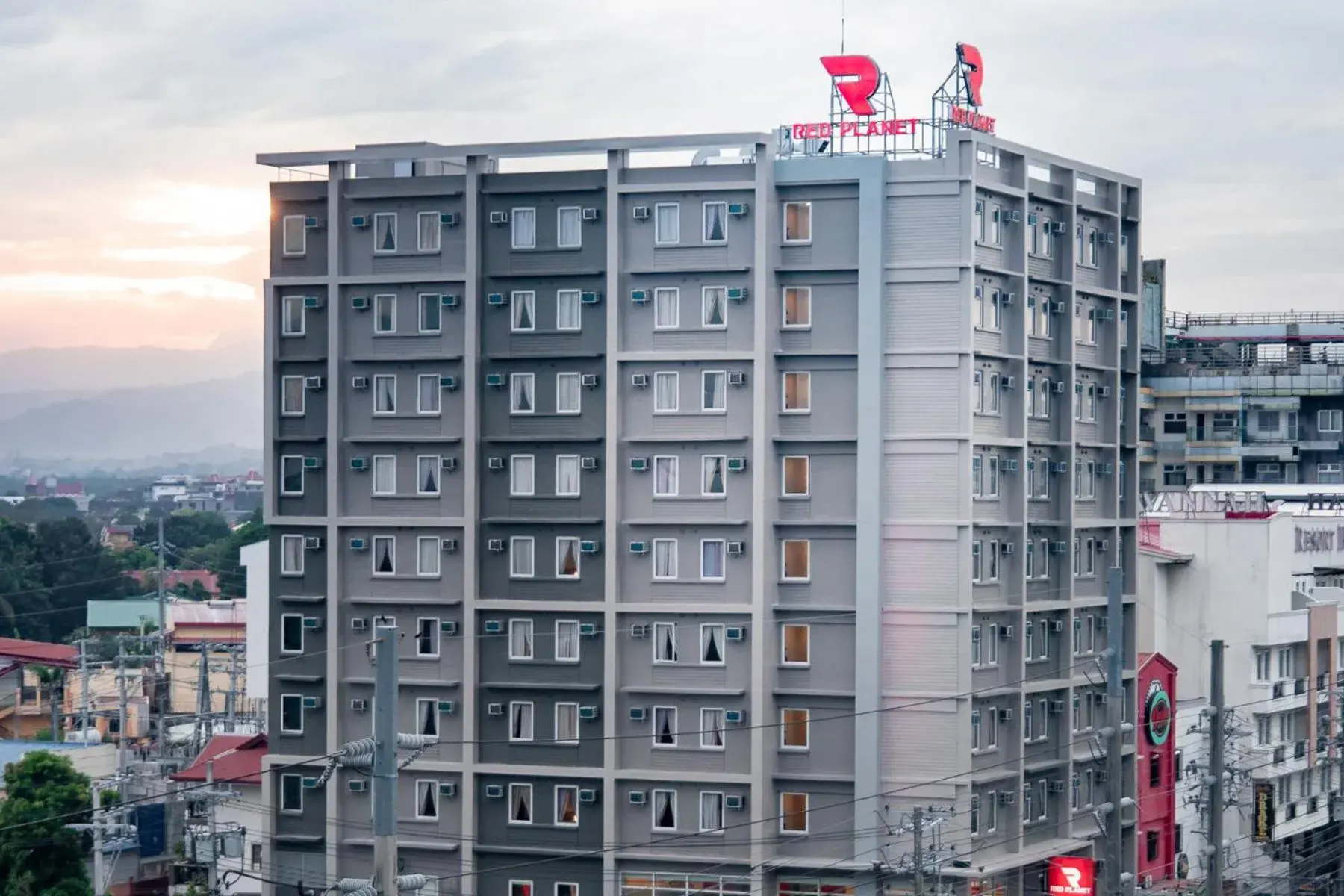 Property building in Red Planet Clark Angeles City Property building in Red Planet Clark Angeles City