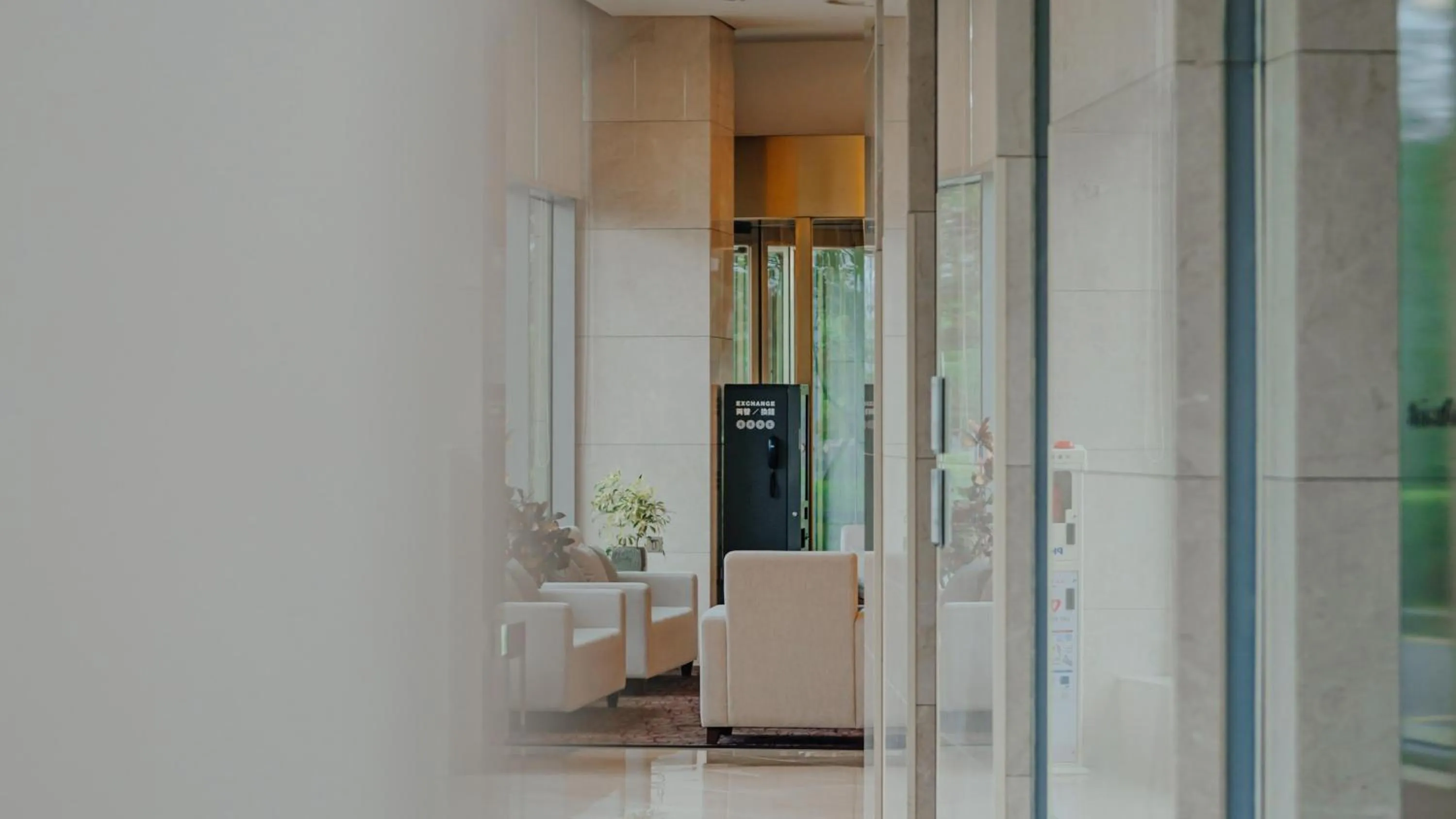 Lobby or reception in LOTTE CITY HOTEL Gimpo Airport