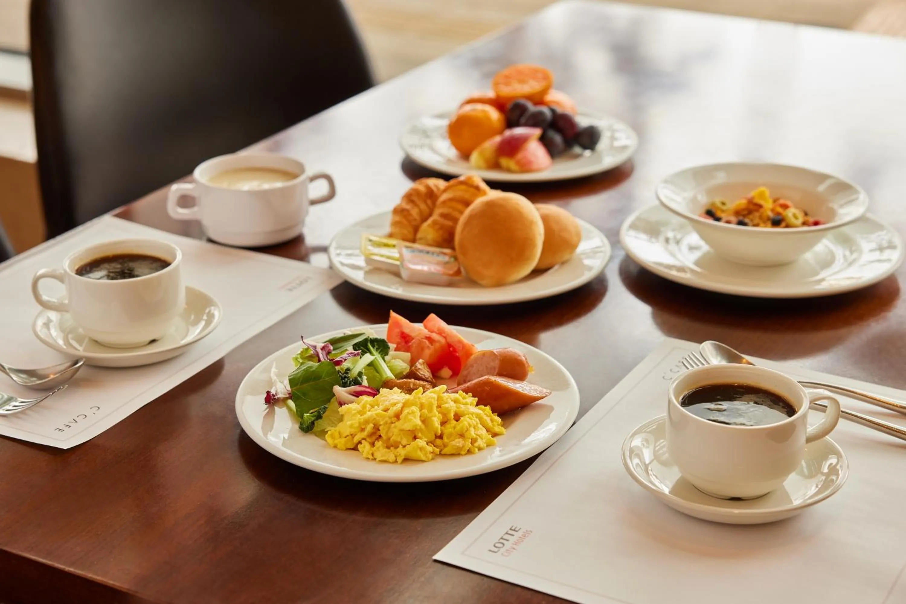 Breakfast in LOTTE CITY HOTEL Gimpo Airport