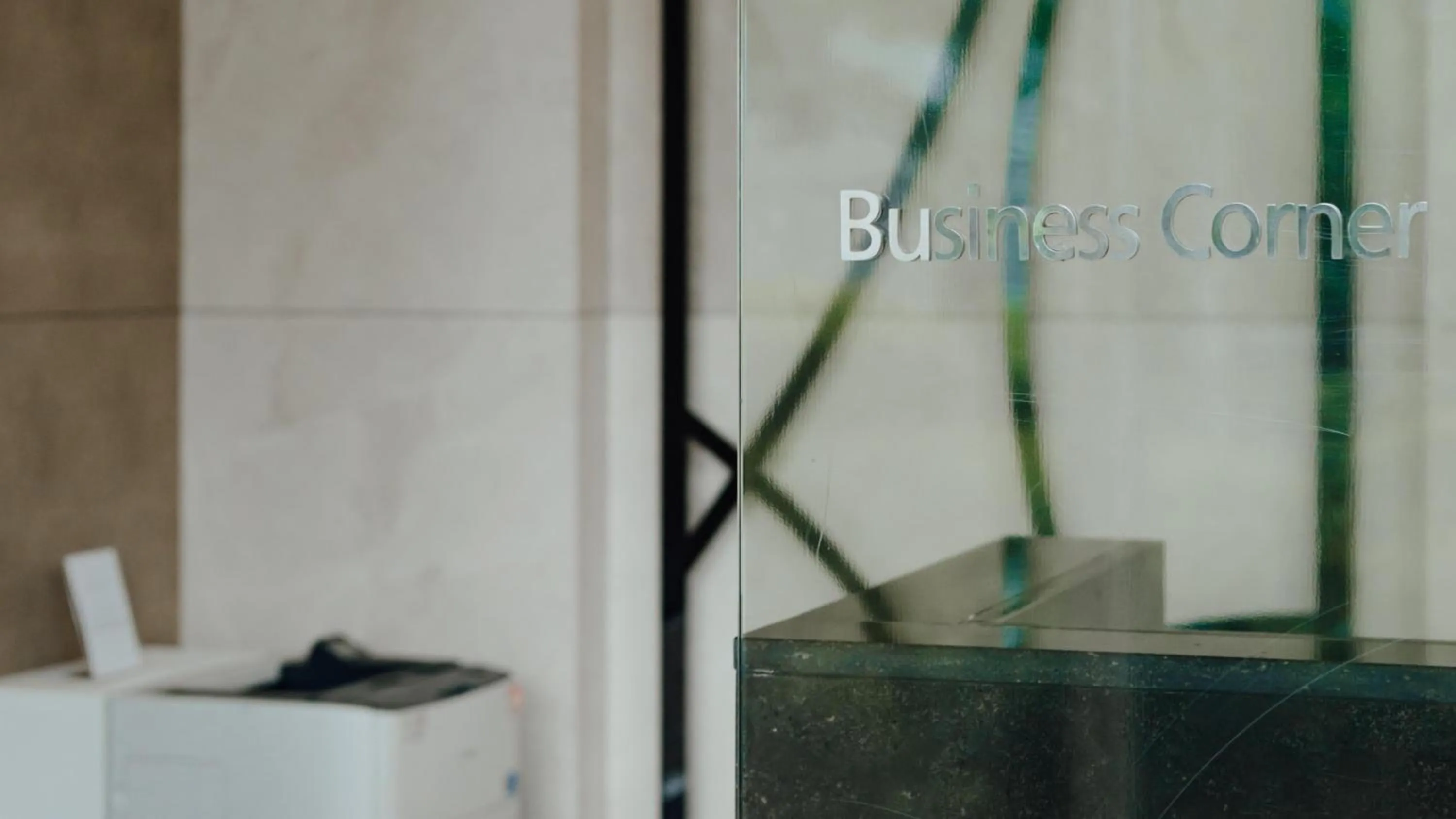 Business facilities in LOTTE CITY HOTEL Gimpo Airport