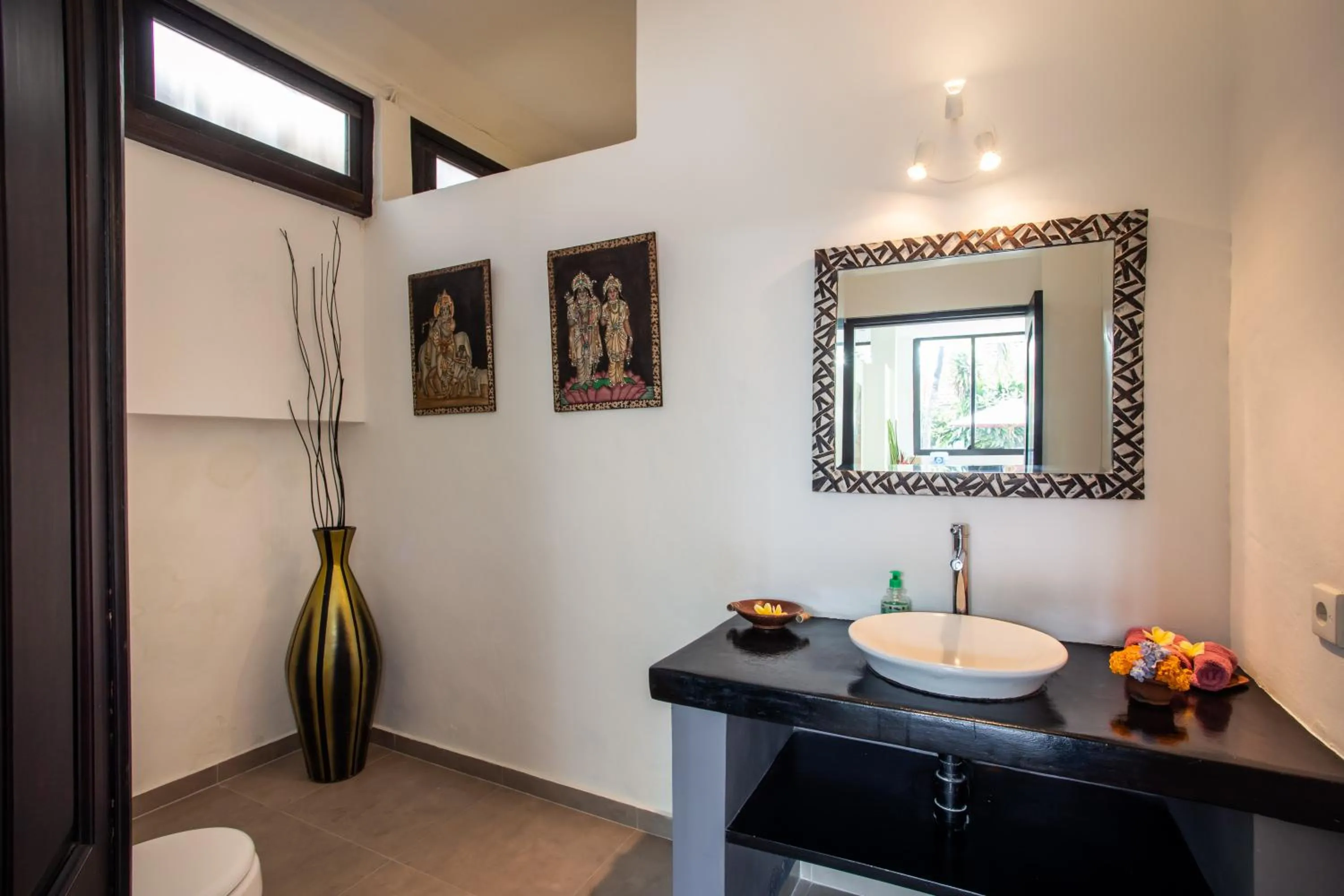 Toilet in Villa Surga