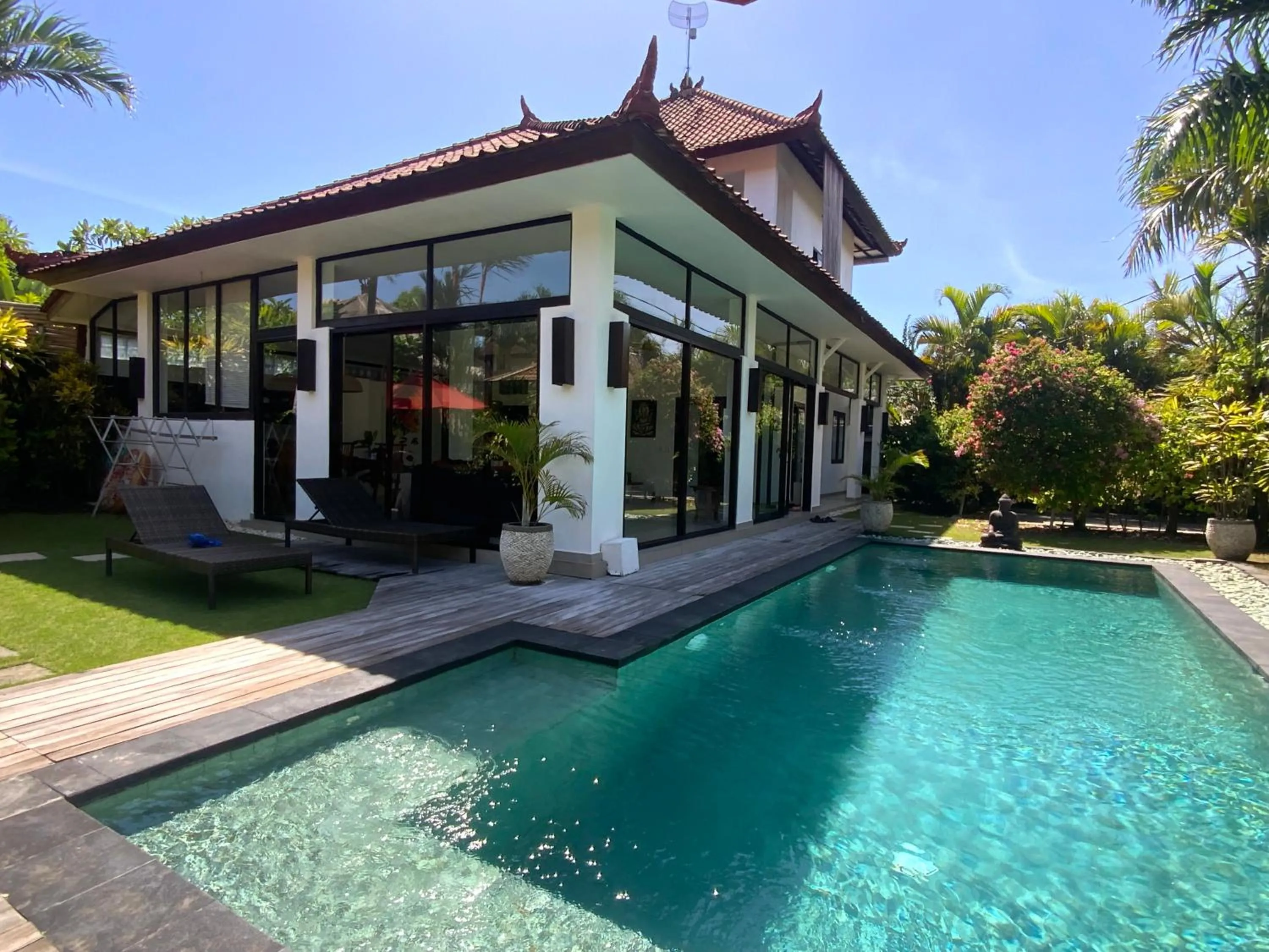 Garden view in Villa Surga
