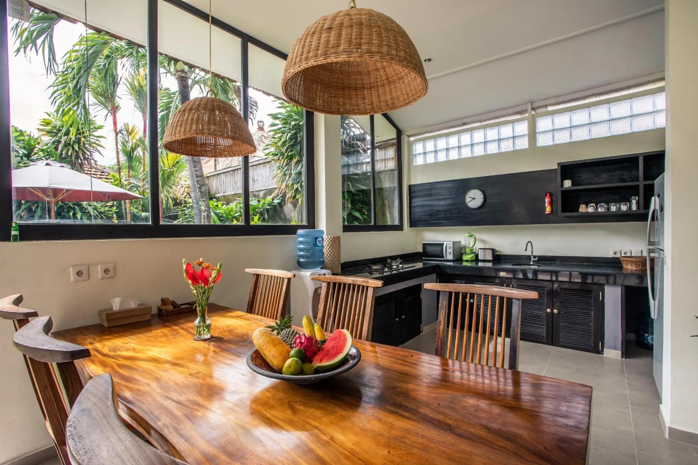 Kitchen or kitchenette in Villa Surga
