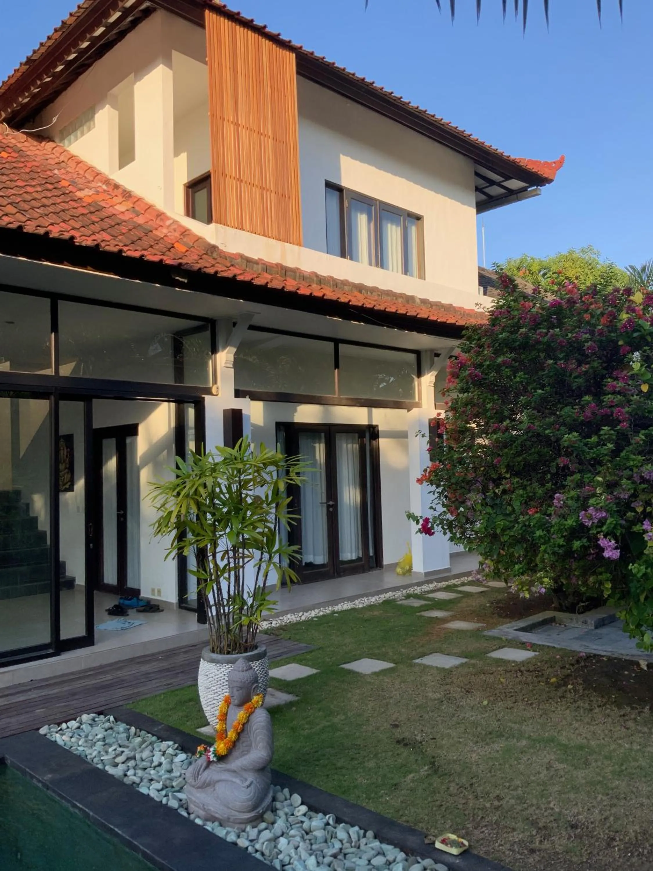 Garden view in Villa Surga