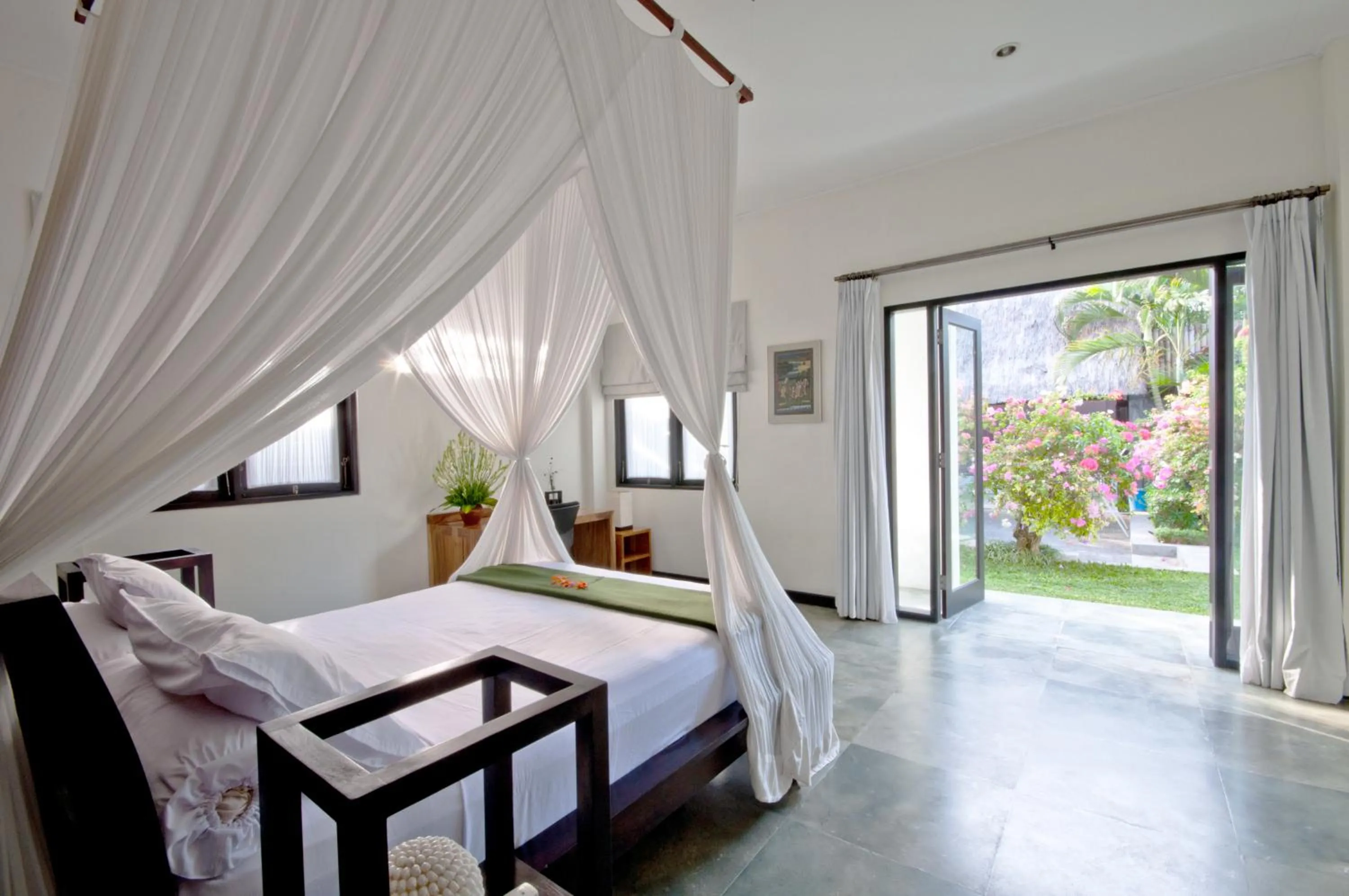 Bedroom, Bed in Villa Surga